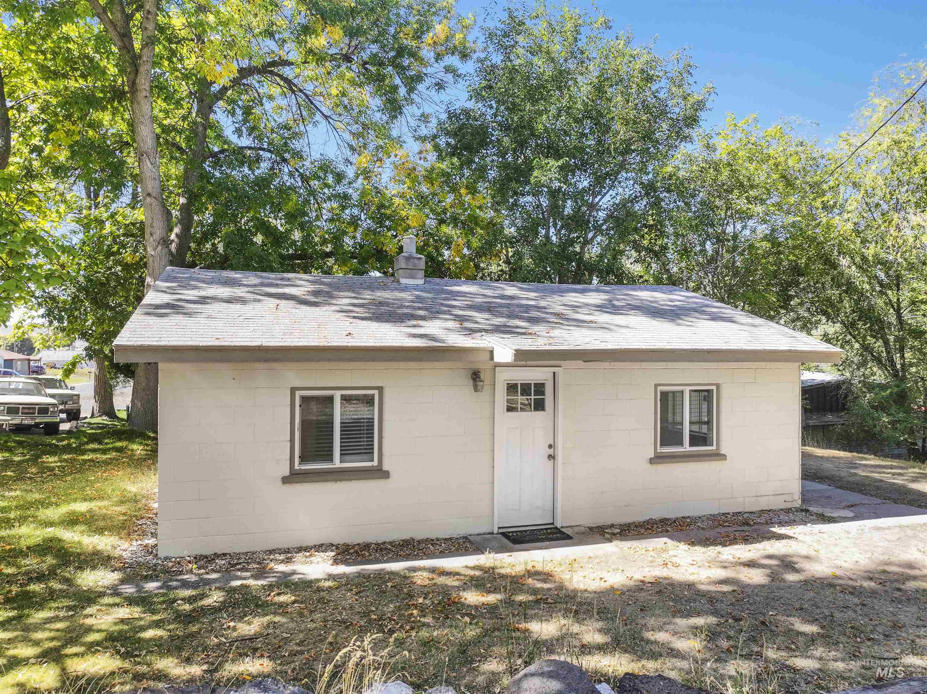 231 E Reed Street, Hagerman, Idaho 83332, 2 Bedrooms, 1 Bathroom, Residential For Sale, Price $219,900,MLS 98973888