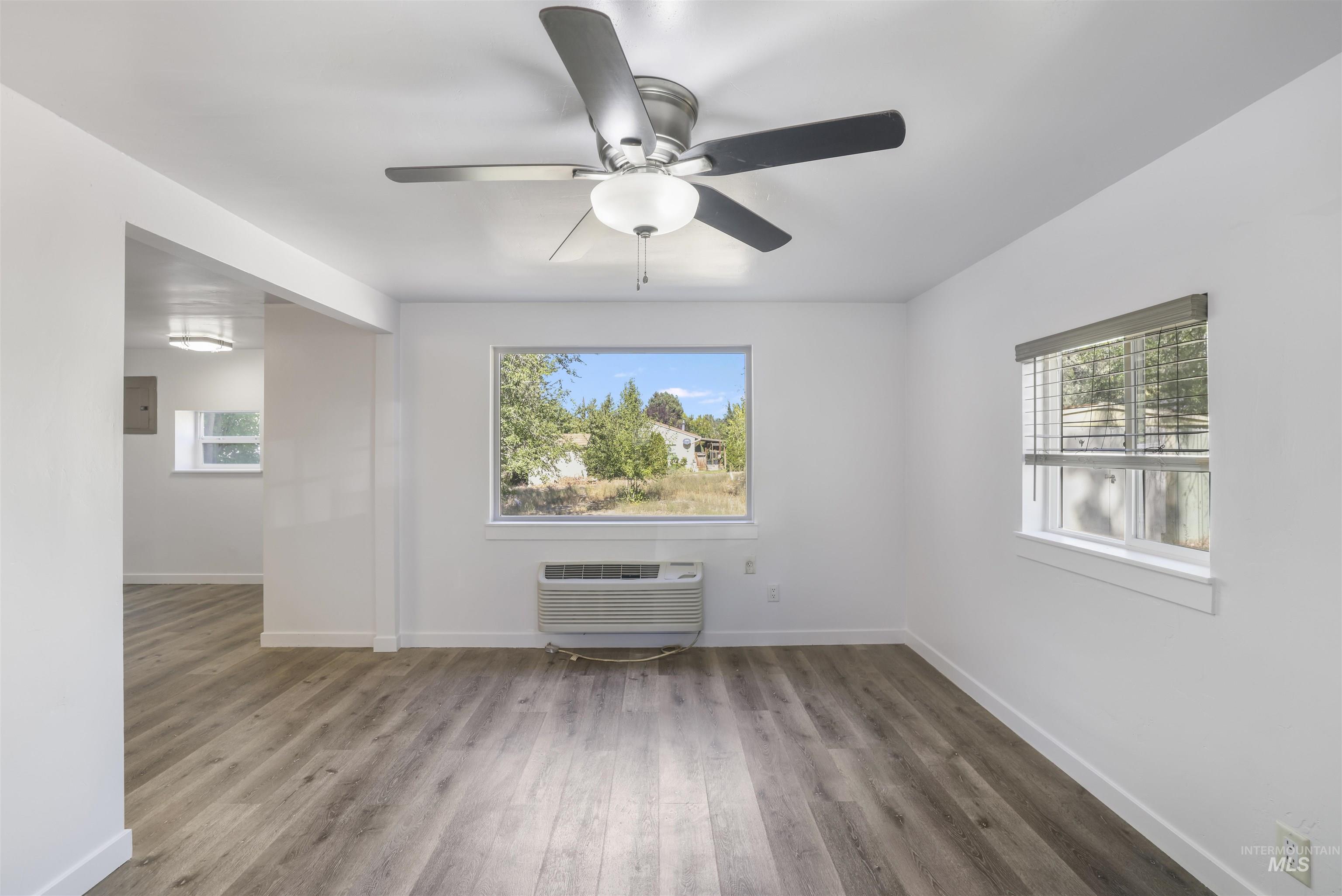 231 E Reed Street, Hagerman, Idaho 83332, 2 Bedrooms, 1 Bathroom, Residential For Sale, Price $219,900,MLS 98973888