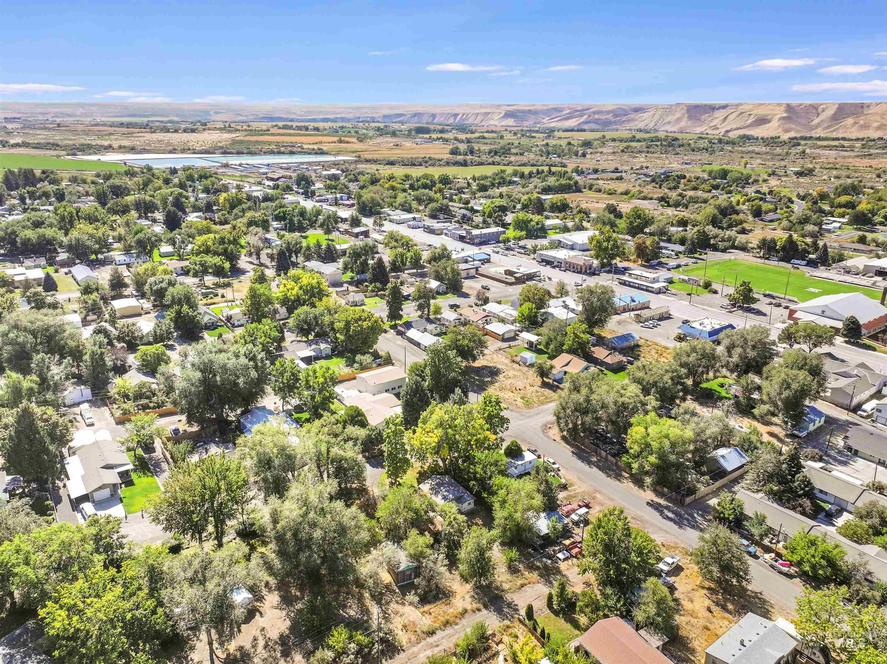 231 E Reed Street, Hagerman, Idaho 83332, 2 Bedrooms, 1 Bathroom, Residential For Sale, Price $219,900,MLS 98973888