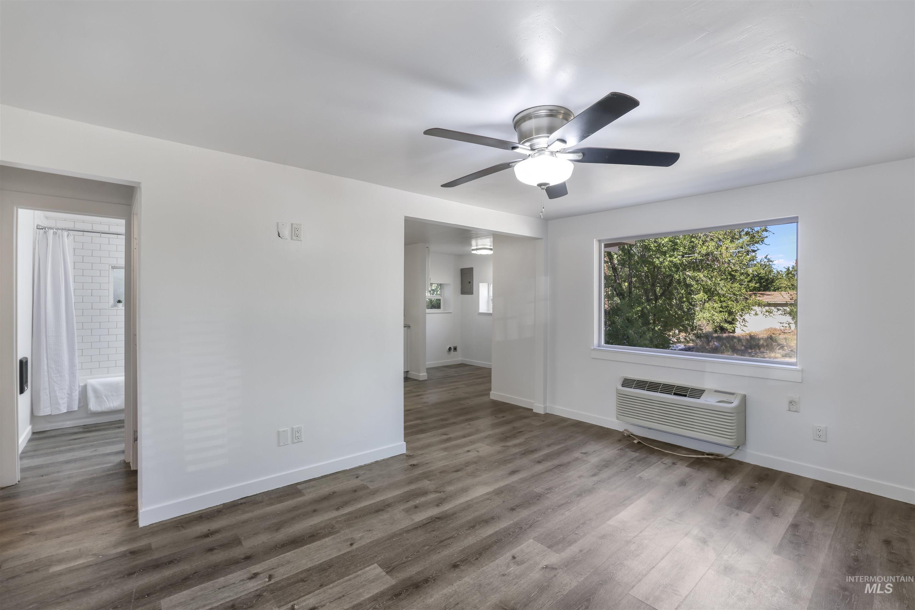 231 E Reed Street, Hagerman, Idaho 83332, 2 Bedrooms, 1 Bathroom, Residential For Sale, Price $219,900,MLS 98973888