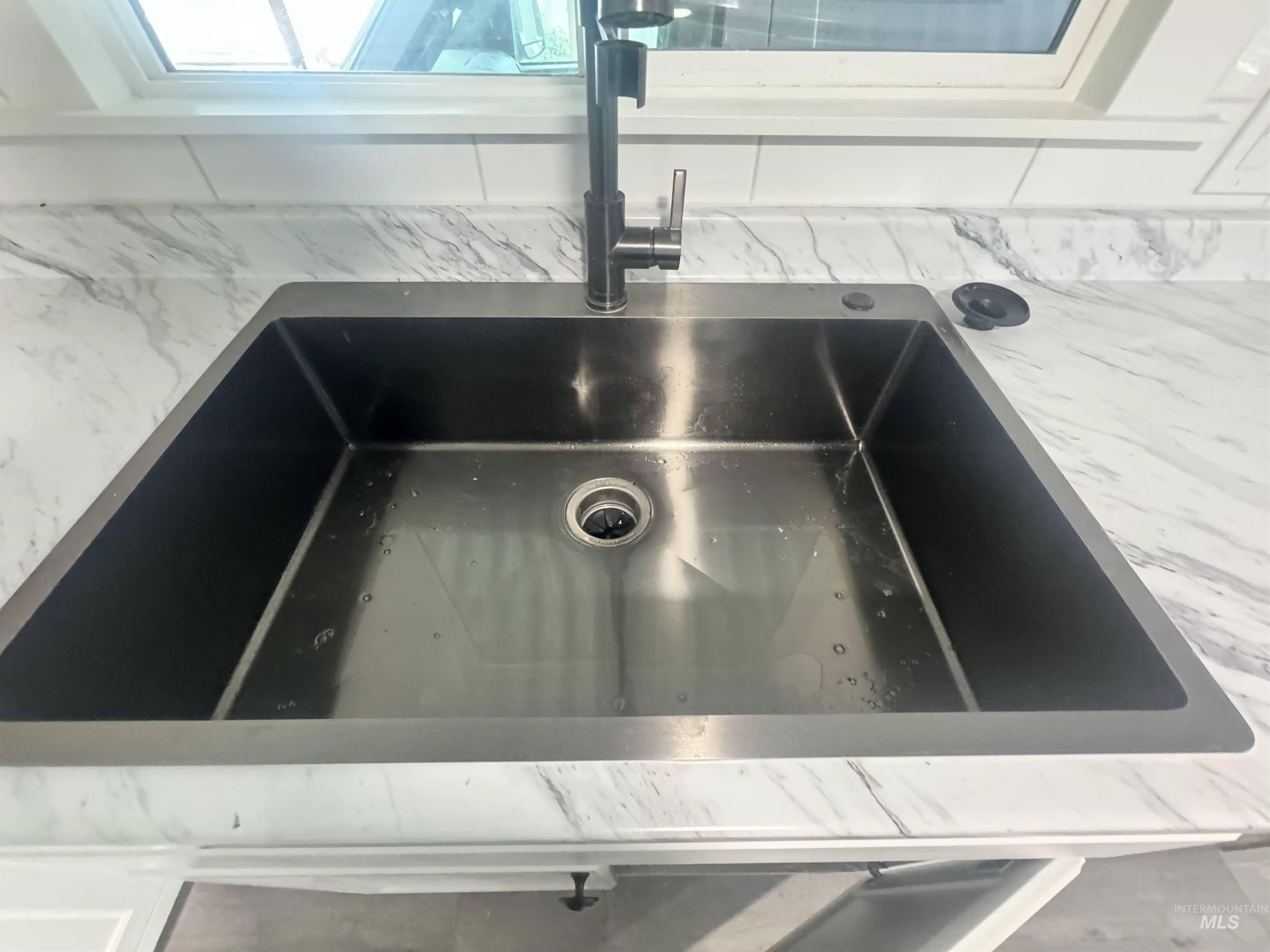 621 Timathy St., Boise, Idaho 83713, 3 Bedrooms, 2 Bathrooms, Residential For Sale, Price $74,990,MLS 98973889