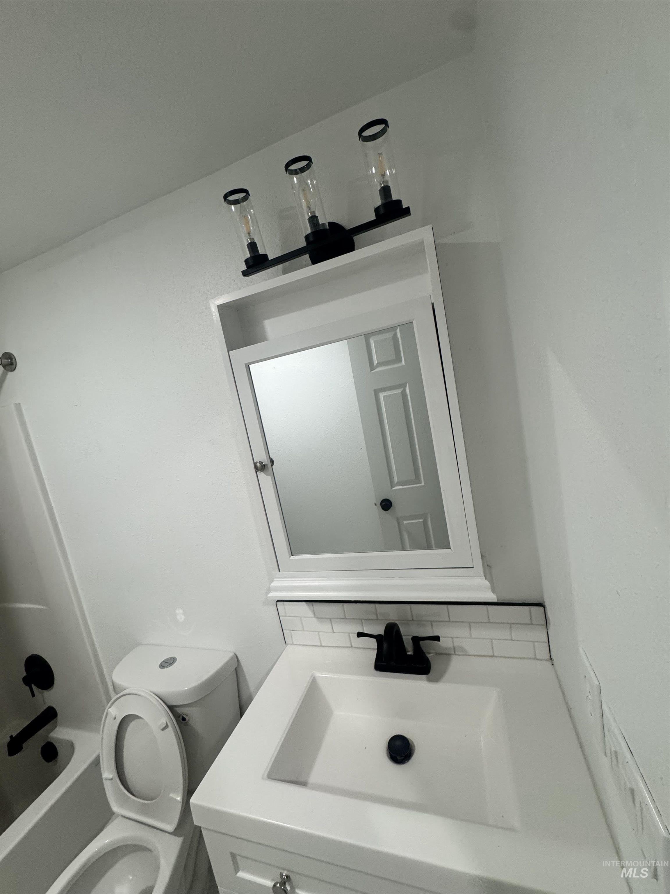 621 Timathy St., Boise, Idaho 83713, 3 Bedrooms, 2 Bathrooms, Residential For Sale, Price $74,990,MLS 98973889