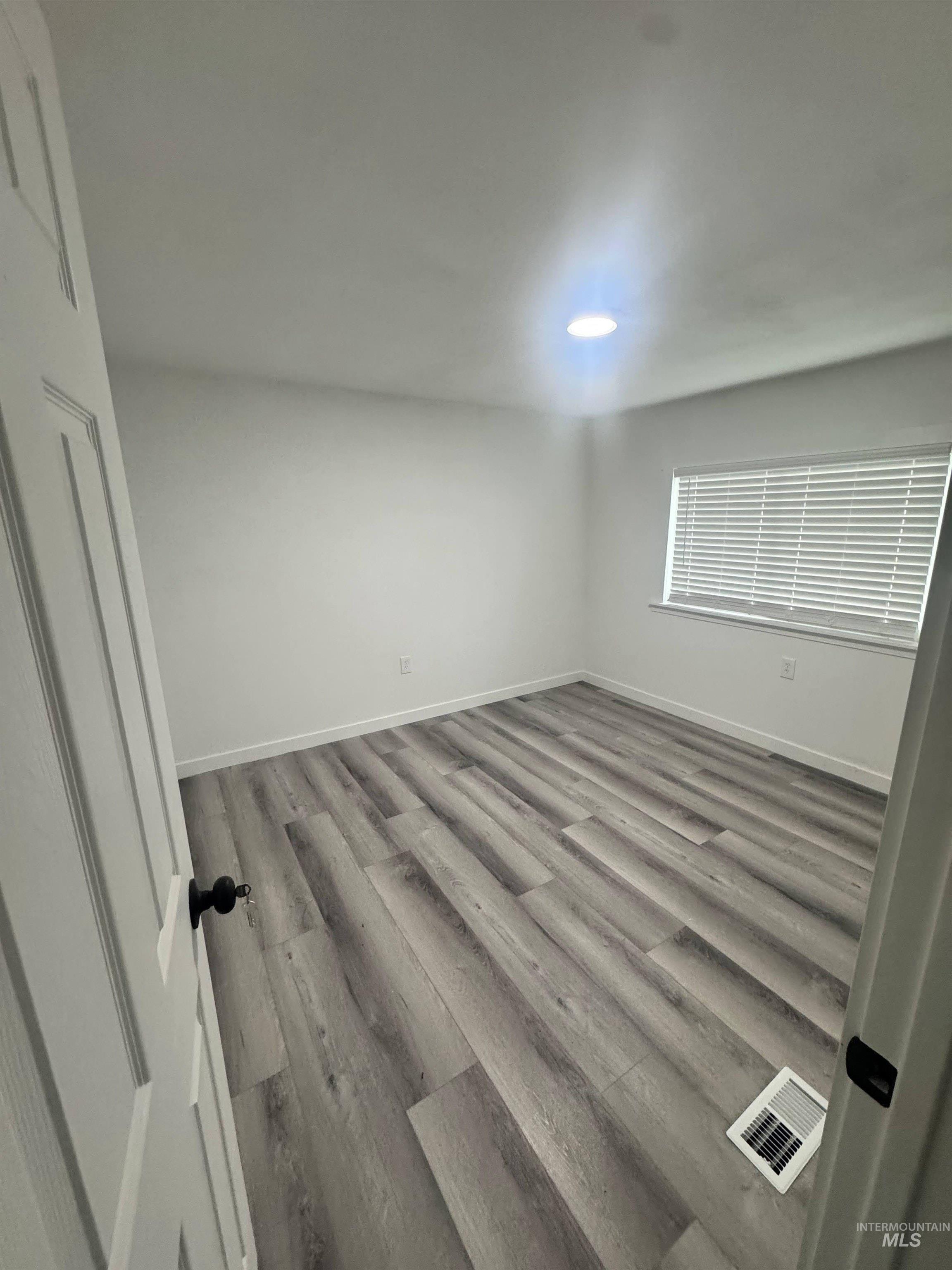 621 Timathy St., Boise, Idaho 83713, 3 Bedrooms, 2 Bathrooms, Residential For Sale, Price $74,990,MLS 98973889