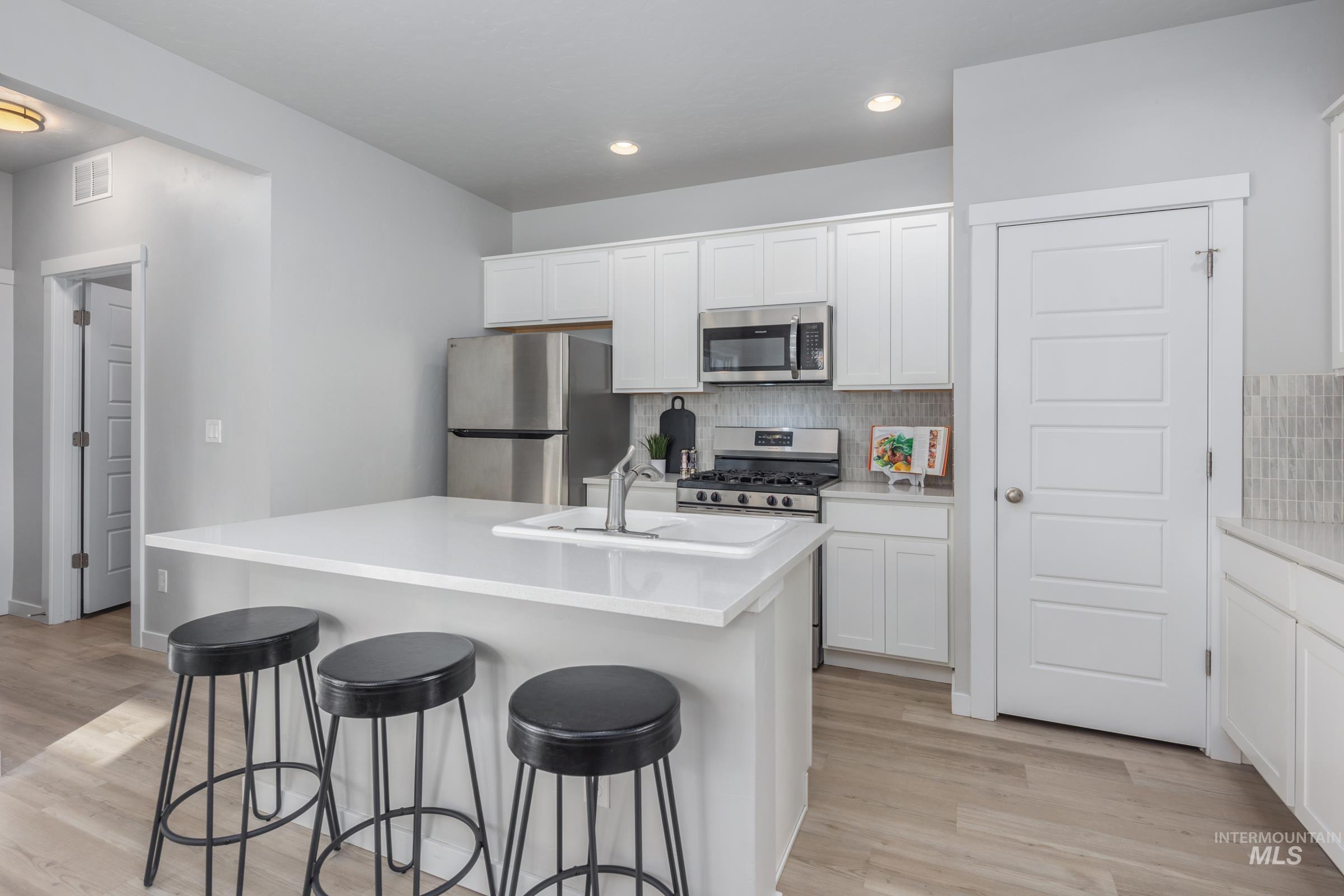 1127 N World Cup Ln, Eagle, Idaho 83616-6189, 3 Bedrooms, 2.5 Bathrooms, Residential For Sale, Price $415,000, 98973890