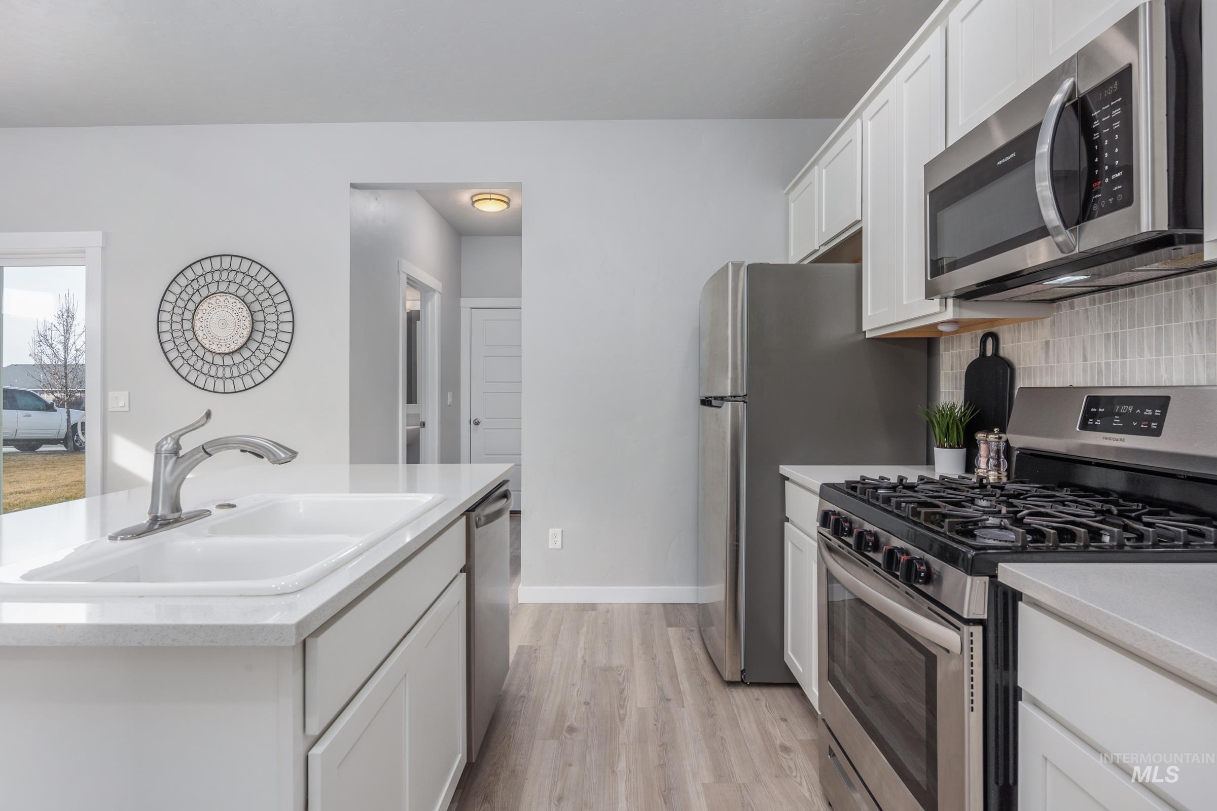 1127 N World Cup Ln, Eagle, Idaho 83616-6189, 3 Bedrooms, 2.5 Bathrooms, Residential For Sale, Price $415,000, 98973890