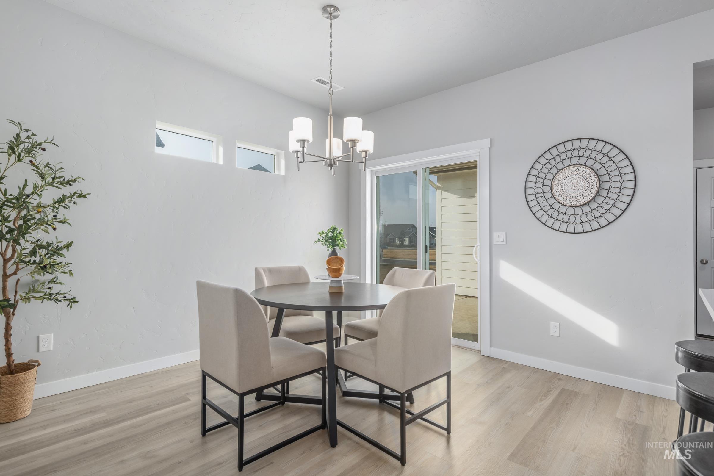 1127 N World Cup Ln, Eagle, Idaho 83616-6189, 3 Bedrooms, 2.5 Bathrooms, Residential For Sale, Price $415,000, 98973890