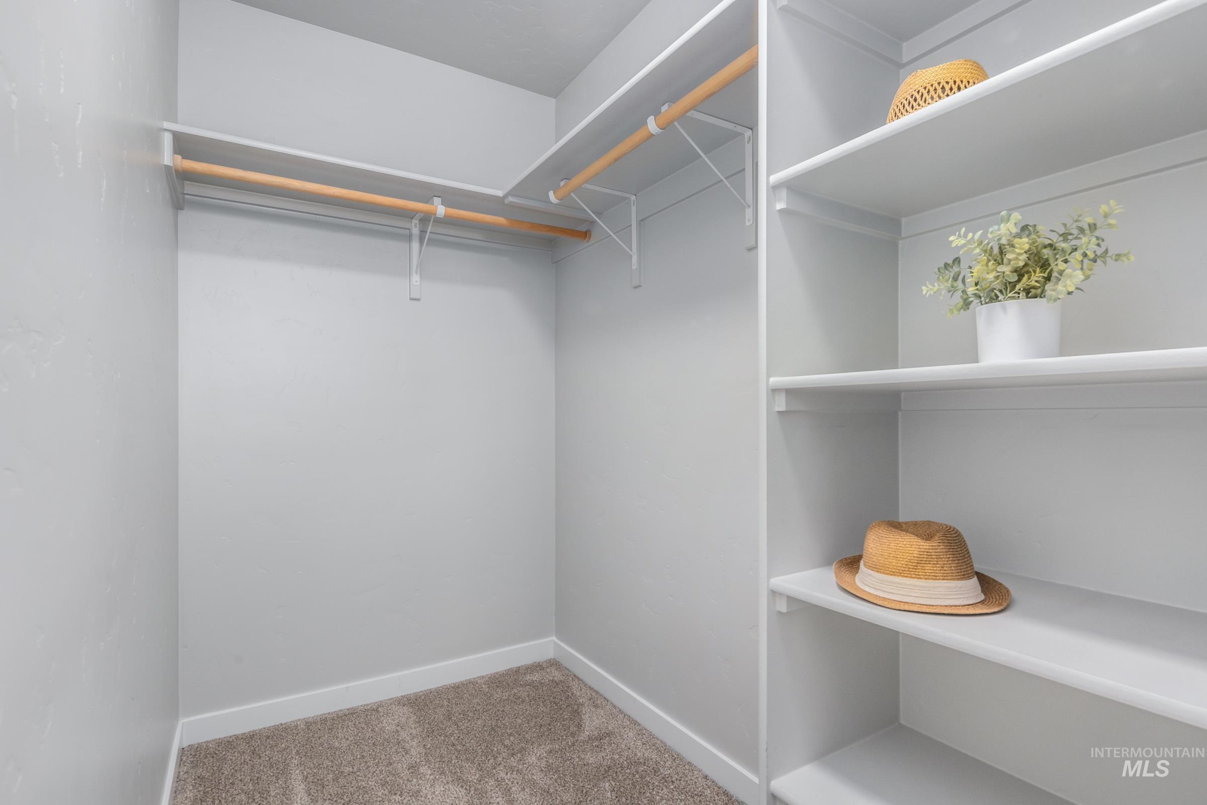 1127 N World Cup Ln, Eagle, Idaho 83616-6189, 3 Bedrooms, 2.5 Bathrooms, Residential For Sale, Price $415,000, 98973890