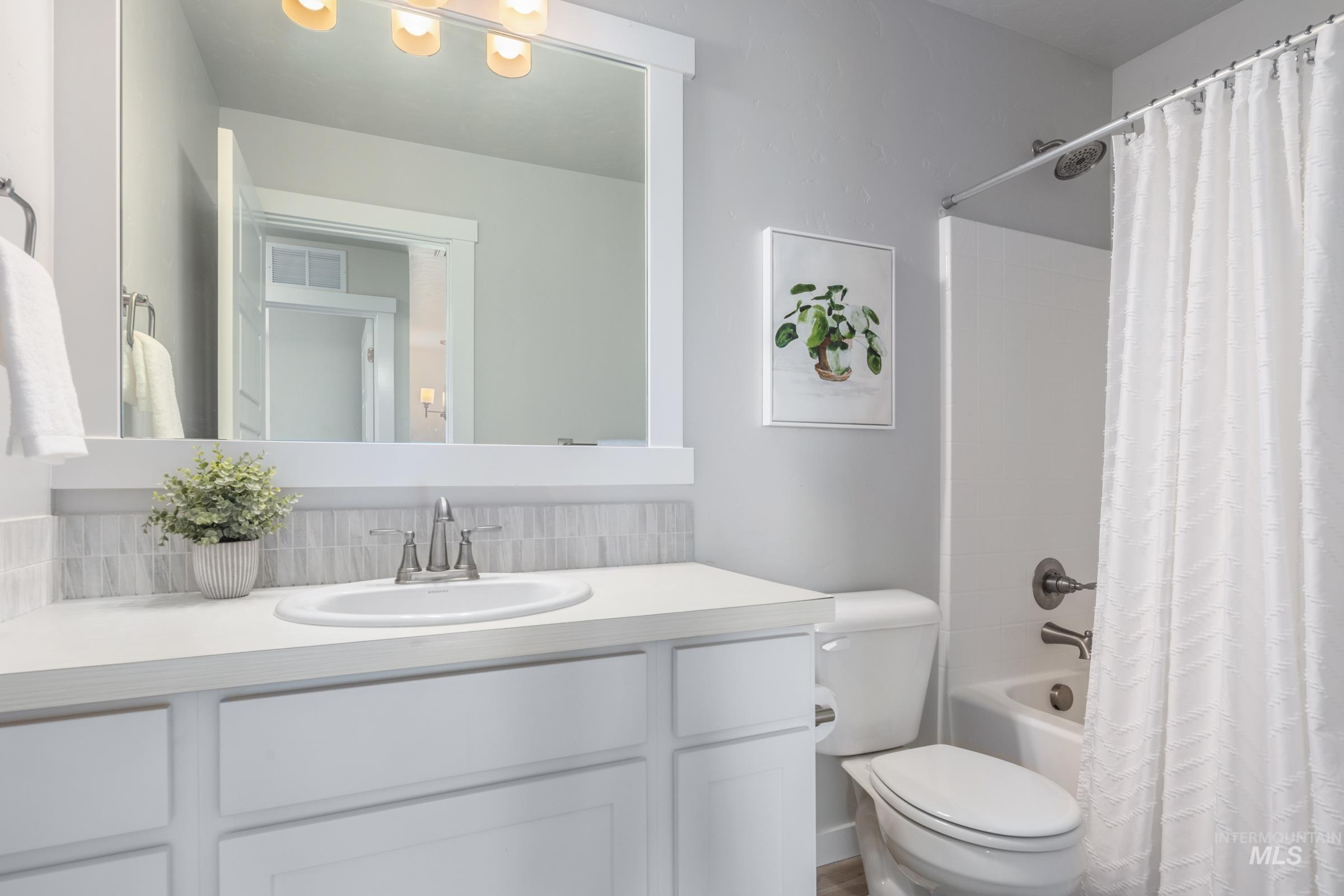 1127 N World Cup Ln, Eagle, Idaho 83616-6189, 3 Bedrooms, 2.5 Bathrooms, Residential For Sale, Price $415,000, 98973890