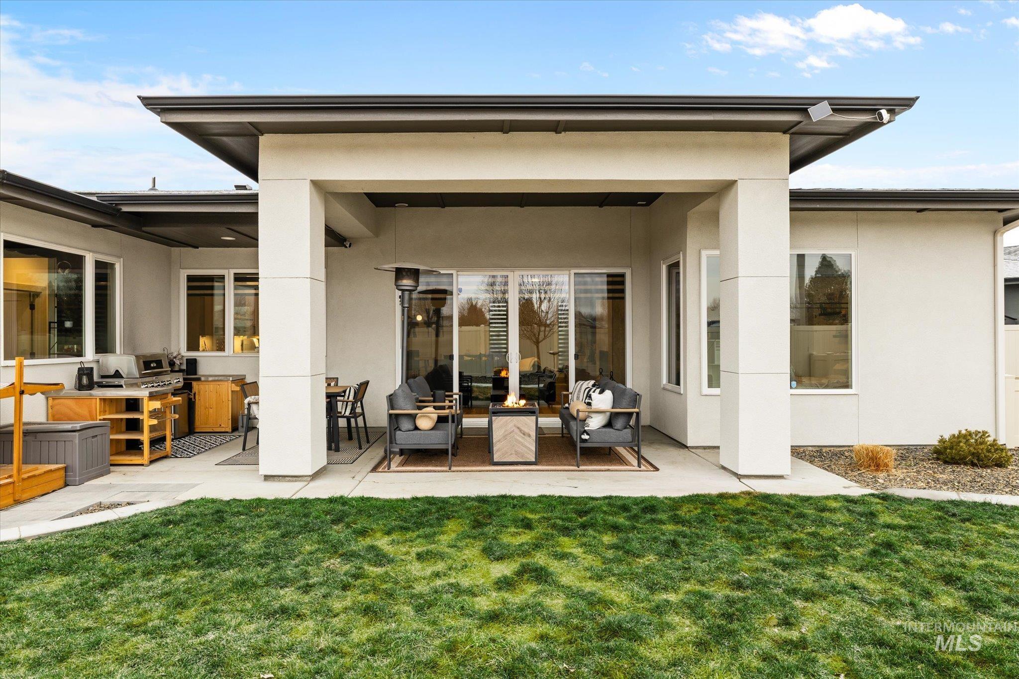 2250 Steichen Way, Meridian, Idaho 83642, 4 Bedrooms, 3 Bathrooms, Residential For Sale, Price $949,900,MLS 98973893