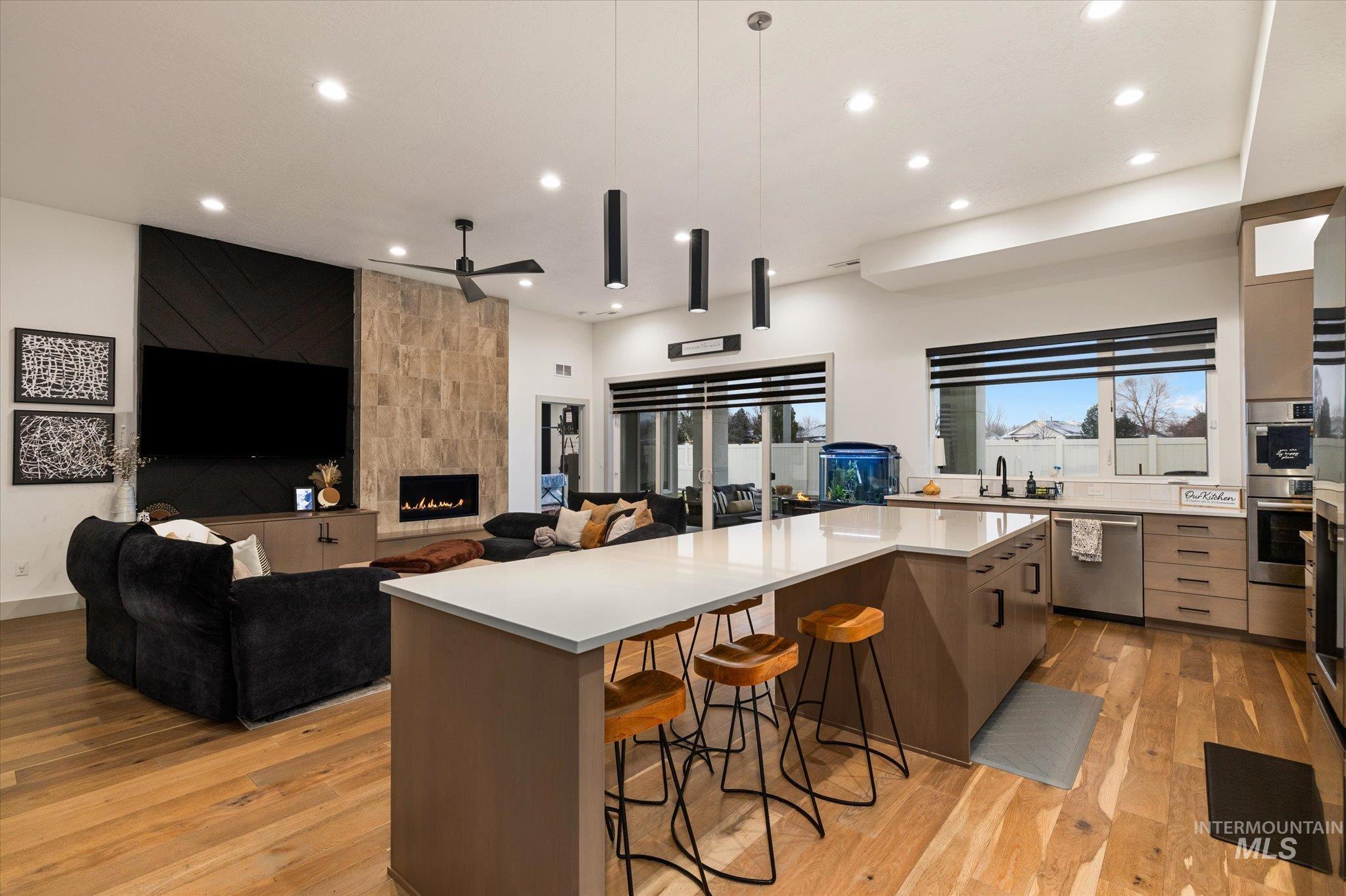 2250 Steichen Way, Meridian, Idaho 83642, 4 Bedrooms, 3 Bathrooms, Residential For Sale, Price $949,900,MLS 98973893