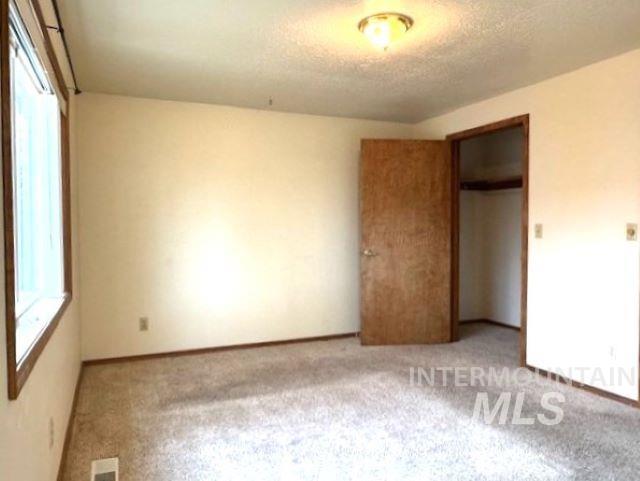 760 Willow Dr, Mountain Home, Idaho 83647-0000, 3 Bedrooms, 2 Bathrooms, Residential For Sale, Price $340,000, 98973894