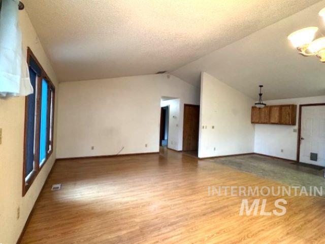 760 Willow Dr, Mountain Home, Idaho 83647-0000, 3 Bedrooms, 2 Bathrooms, Residential For Sale, Price $340,000,MLS 98973894