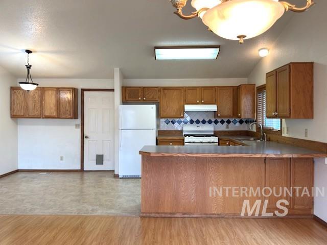 760 Willow Dr, Mountain Home, Idaho 83647-0000, 3 Bedrooms, 2 Bathrooms, Residential For Sale, Price $340,000, 98973894