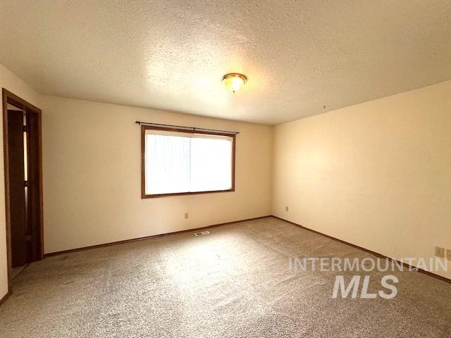 760 Willow Dr, Mountain Home, Idaho 83647-0000, 3 Bedrooms, 2 Bathrooms, Residential For Sale, Price $340,000, 98973894