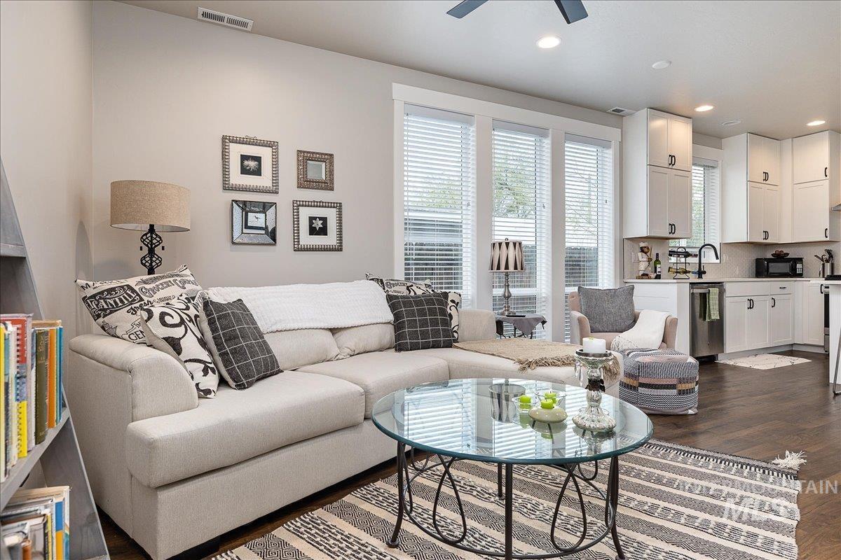 1316 W Melrose St, Boise, Idaho 83706, 2 Bedrooms, 2 Bathrooms, Residential For Sale, Price $485,000,MLS 98973899