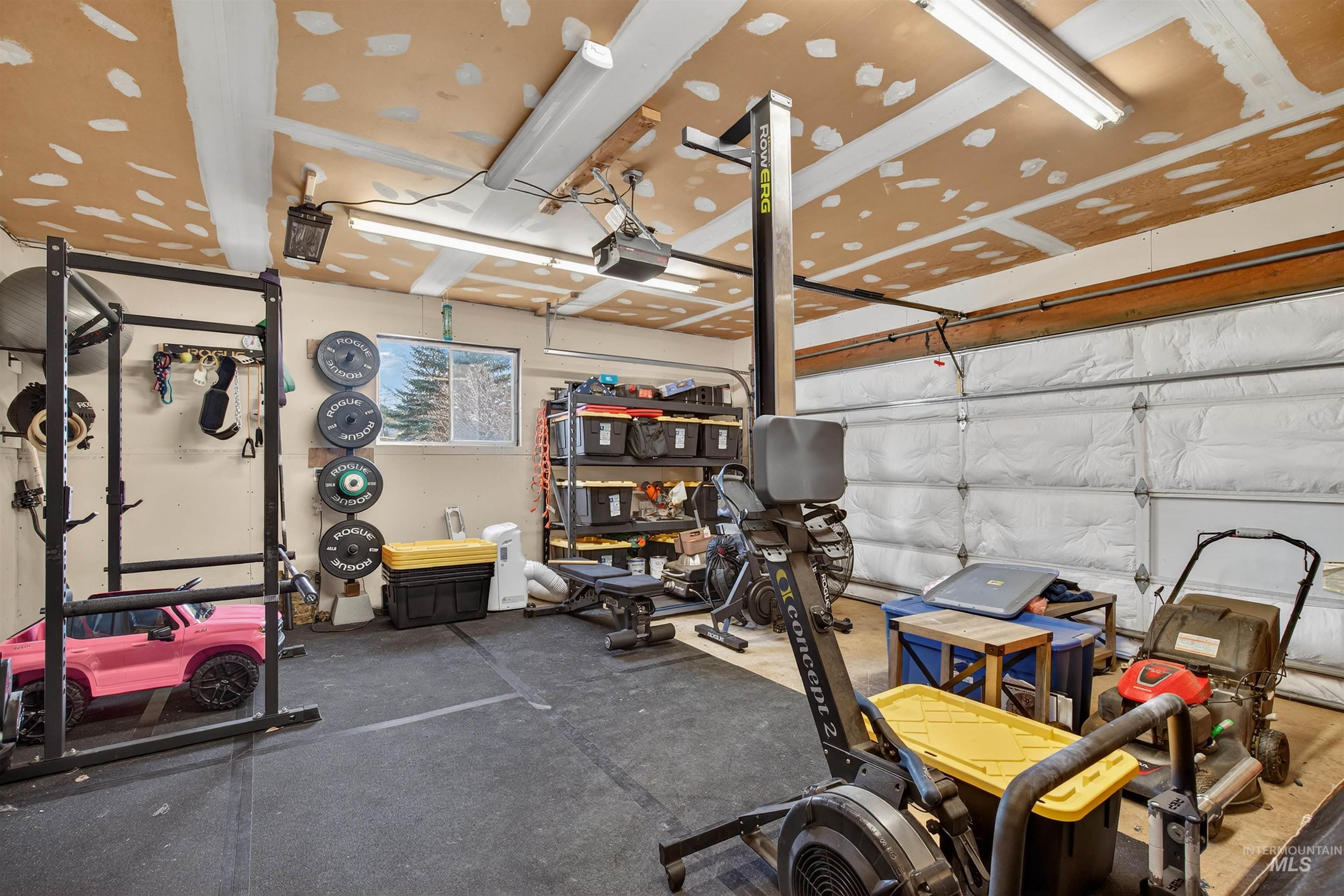 209 Walnut Dr, Potlatch, Idaho 83855, 3 Bedrooms, 3 Bathrooms, Residential For Sale, Price $395,000,MLS 98973901