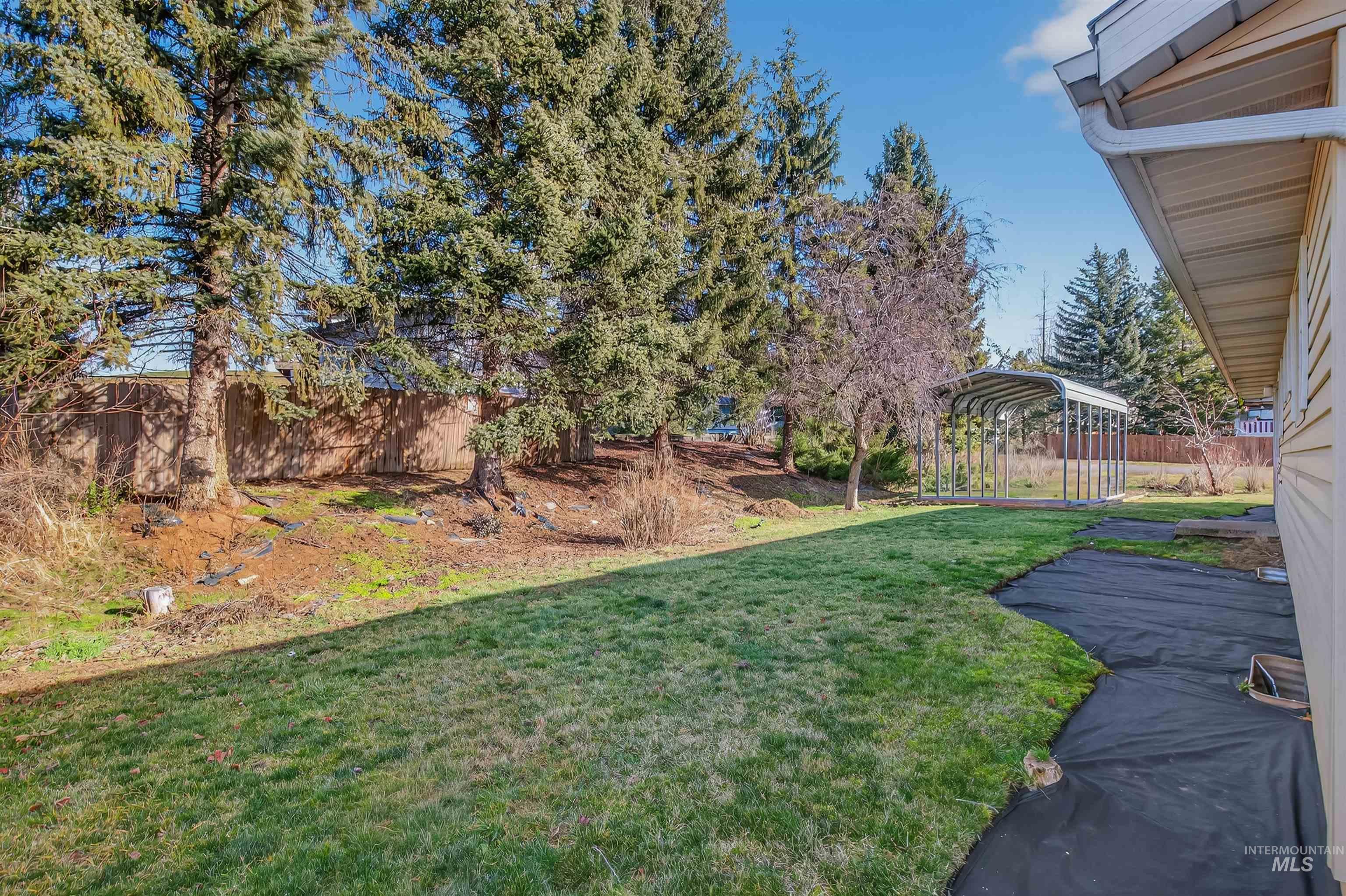 209 Walnut Dr, Potlatch, Idaho 83855, 3 Bedrooms, 3 Bathrooms, Residential For Sale, Price $395,000,MLS 98973901