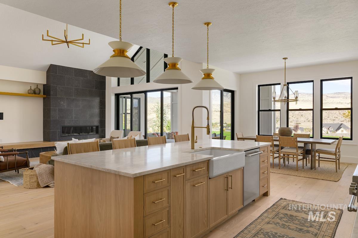 11071 N Elk Ridge Way, Boise, Idaho 83714, 3 Bedrooms, 2.5 Bathrooms, Residential For Sale, Price $1,588,500,MLS 98973902