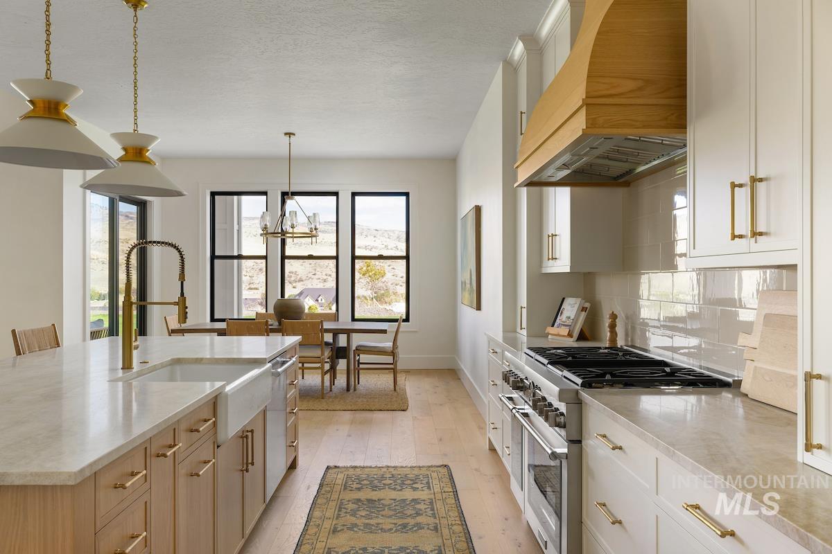 11071 N Elk Ridge Way, Boise, Idaho 83714, 3 Bedrooms, 2.5 Bathrooms, Residential For Sale, Price $1,588,500,MLS 98973902