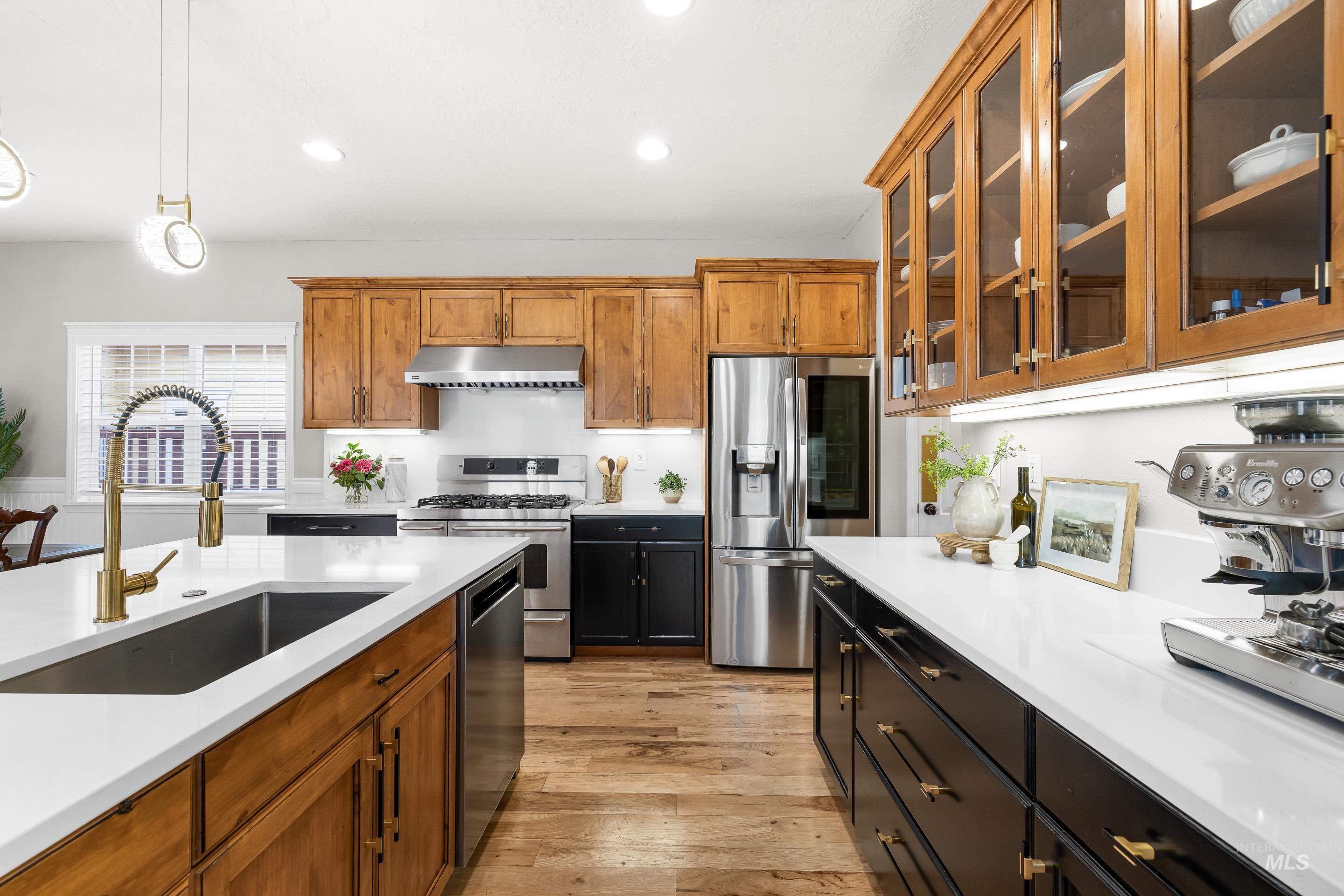 5377 W Parsons Drive, Boise, Idaho 83714, 4 Bedrooms, 2.5 Bathrooms, Residential For Sale, Price $799,900,MLS 98973906