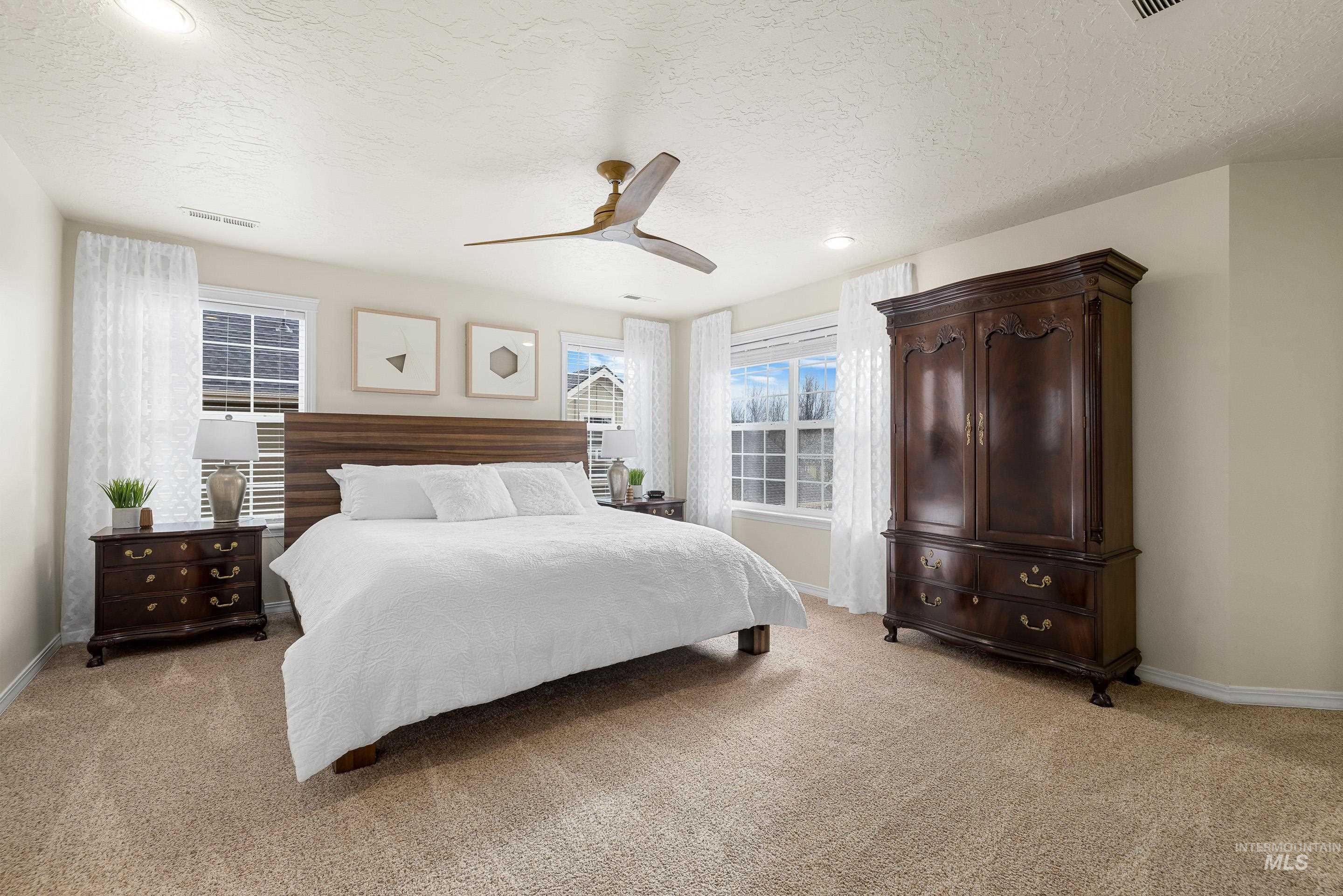 5377 W Parsons Drive, Boise, Idaho 83714, 4 Bedrooms, 2.5 Bathrooms, Residential For Sale, Price $799,900,MLS 98973906