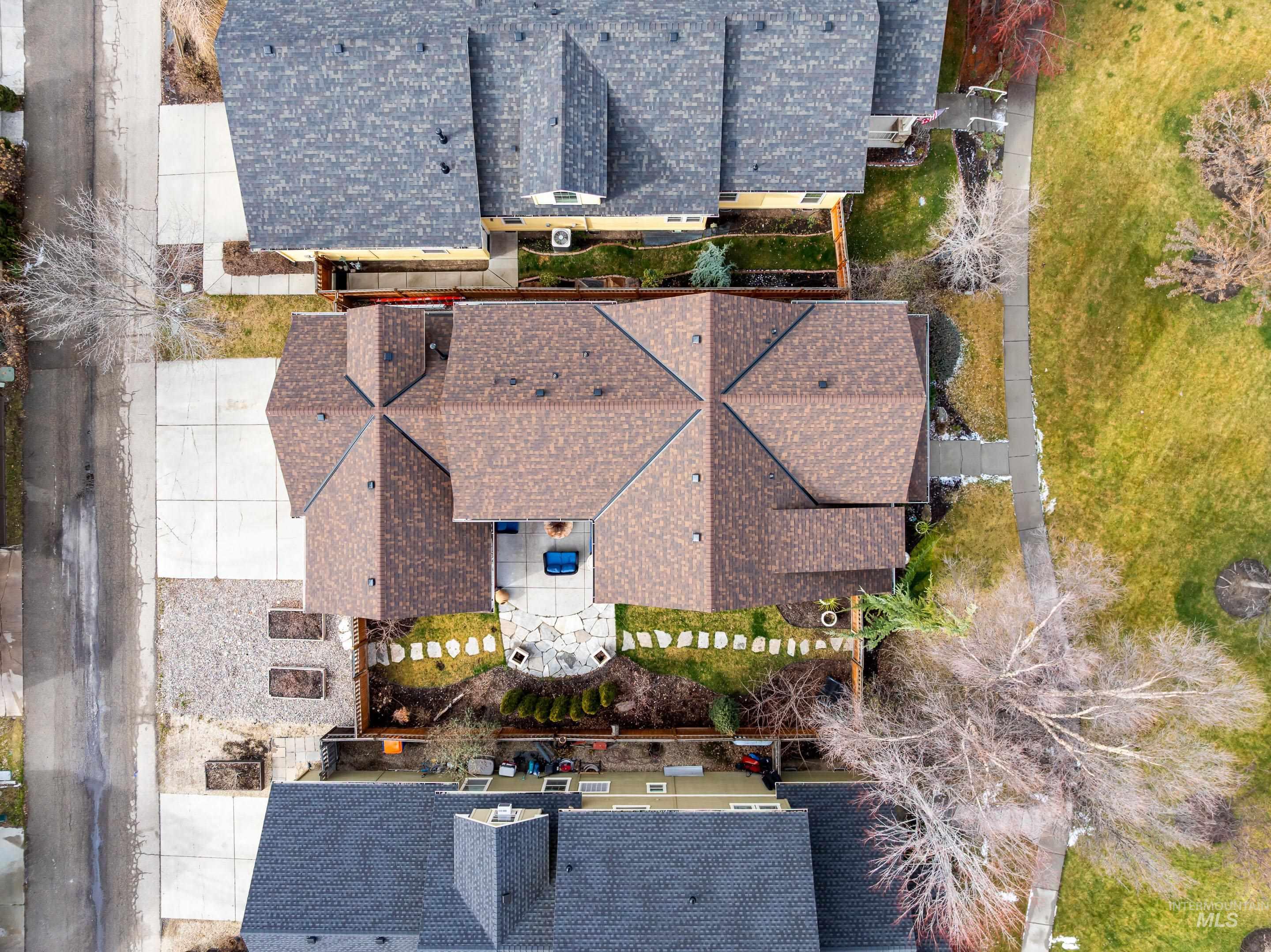 5377 W Parsons Drive, Boise, Idaho 83714, 4 Bedrooms, 2.5 Bathrooms, Residential For Sale, Price $799,900,MLS 98973906