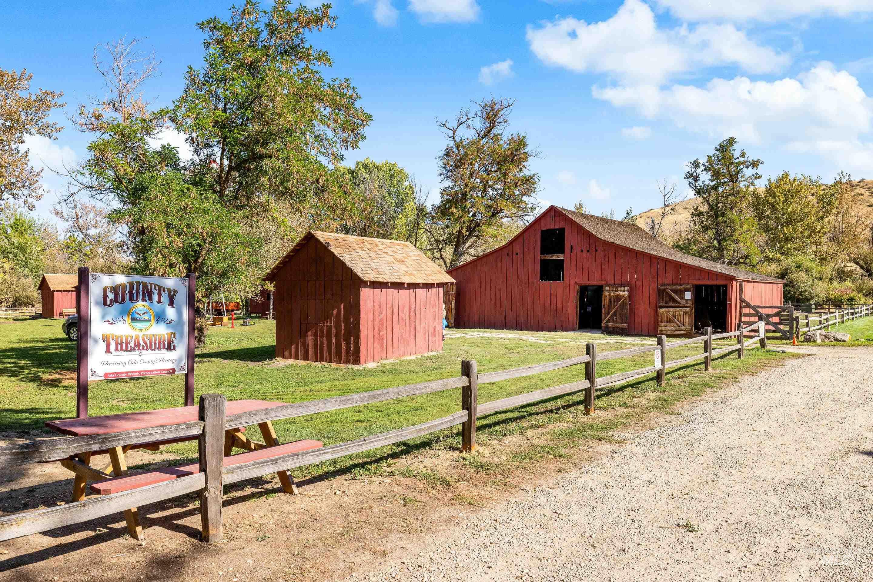 5377 W Parsons Drive, Boise, Idaho 83714, 4 Bedrooms, 2.5 Bathrooms, Residential For Sale, Price $799,900,MLS 98973906