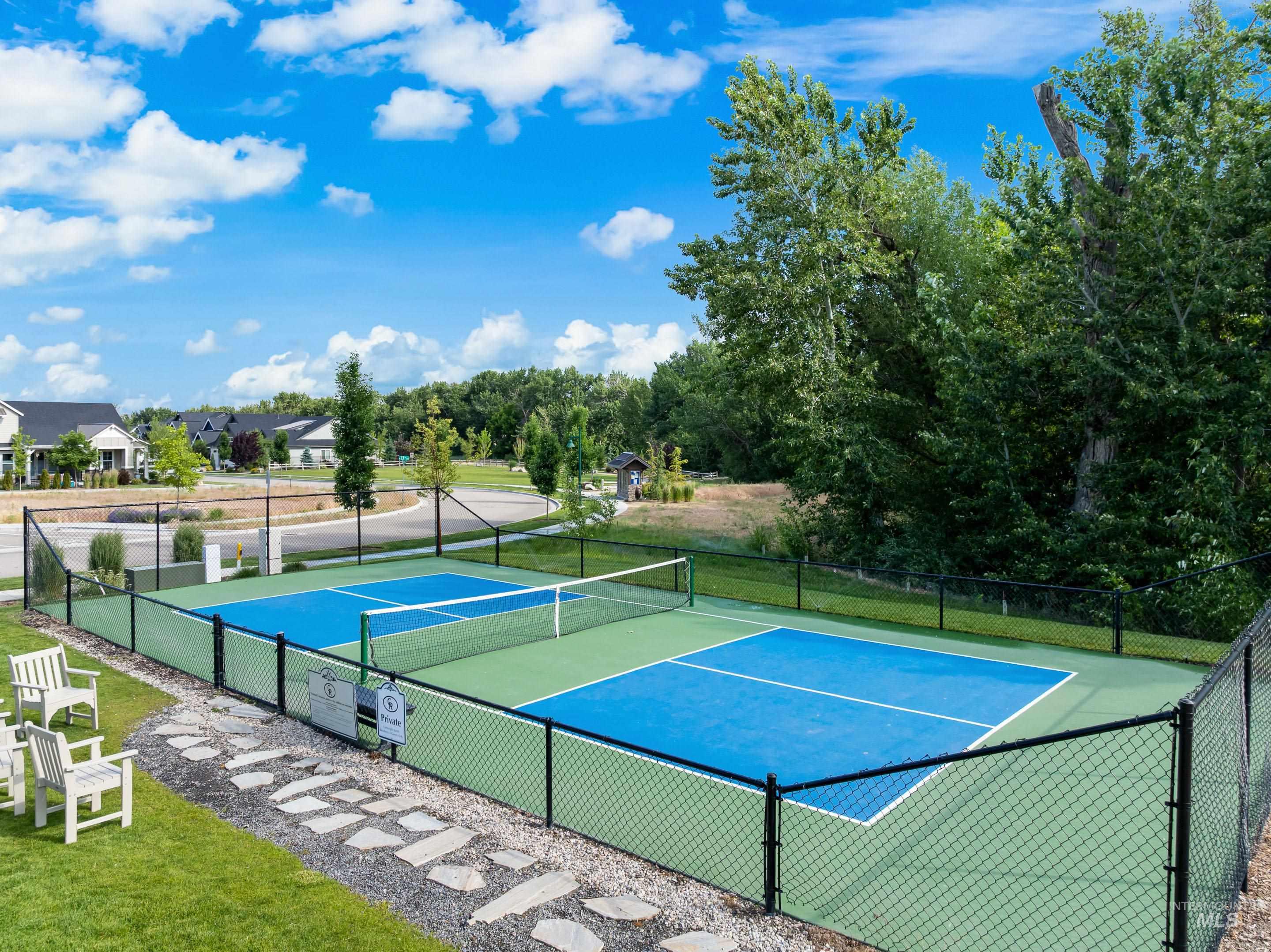 5377 W Parsons Drive, Boise, Idaho 83714, 4 Bedrooms, 2.5 Bathrooms, Residential For Sale, Price $799,900,MLS 98973906