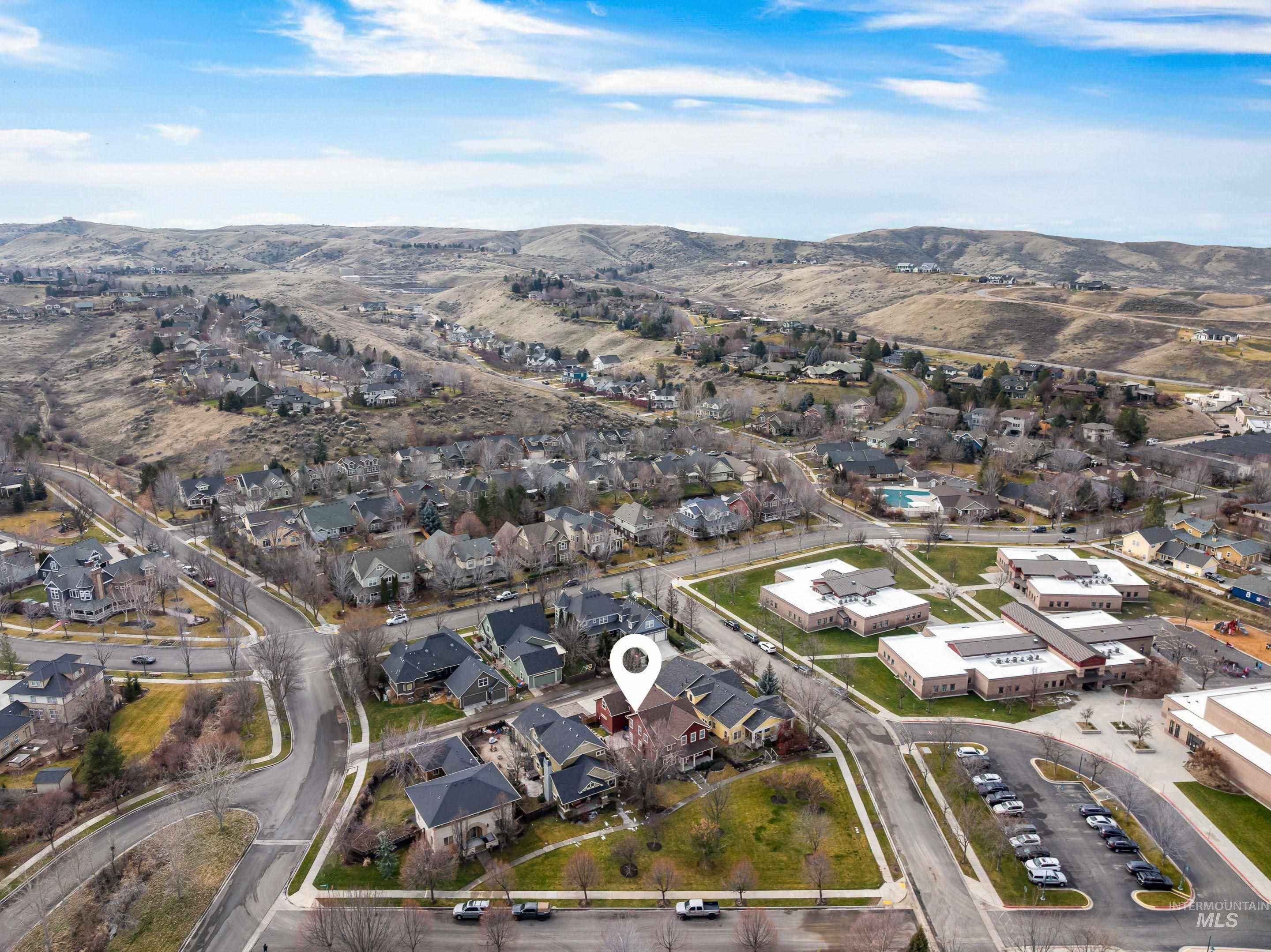 5377 W Parsons Drive, Boise, Idaho 83714, 4 Bedrooms, 2.5 Bathrooms, Residential For Sale, Price $799,900,MLS 98973906