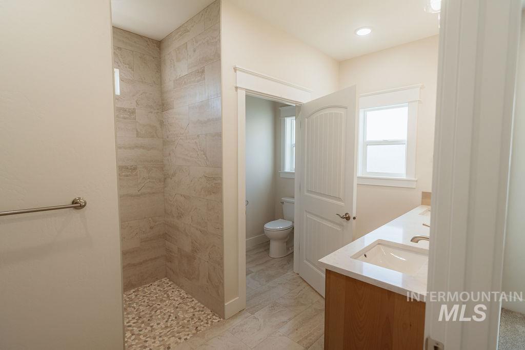 1396 Haizlee way, Twin Falls, Idaho 83301, 3 Bedrooms, 2 Bathrooms, Residential For Sale, Price $445,000,MLS 98973907