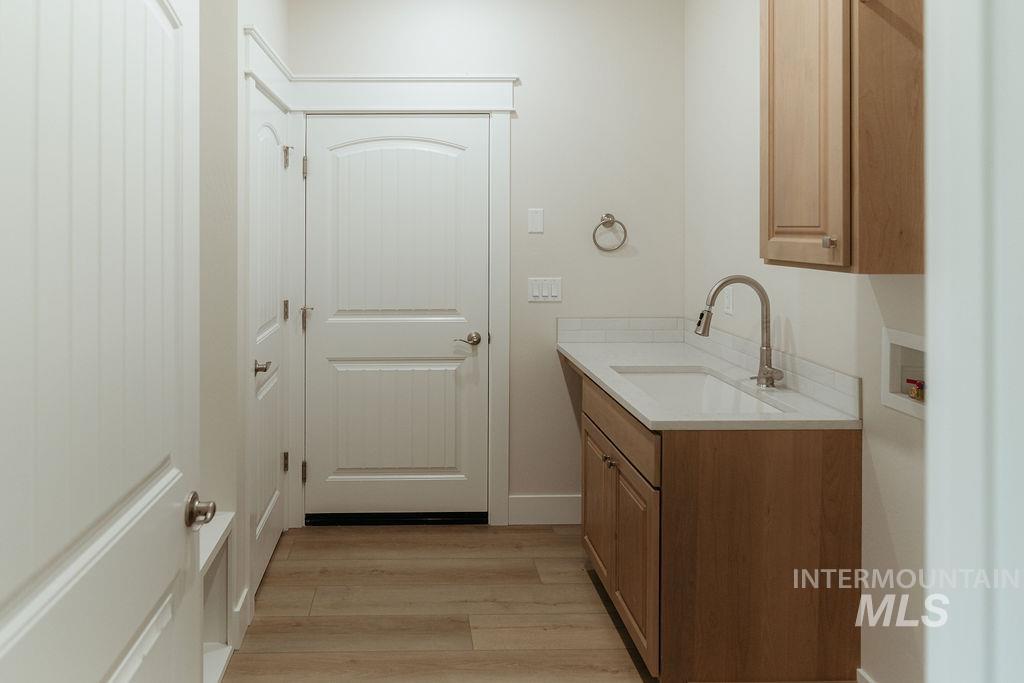 1396 Haizlee way, Twin Falls, Idaho 83301, 3 Bedrooms, 2 Bathrooms, Residential For Sale, Price $445,000,MLS 98973907