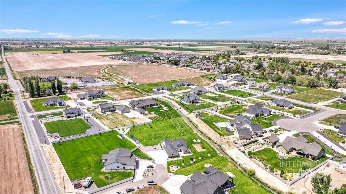 3492 E 3600 N, Kimberly, Idaho 83341, 4 Bedrooms, 2 Bathrooms, Residential For Sale, Price $699,999,MLS 98973908