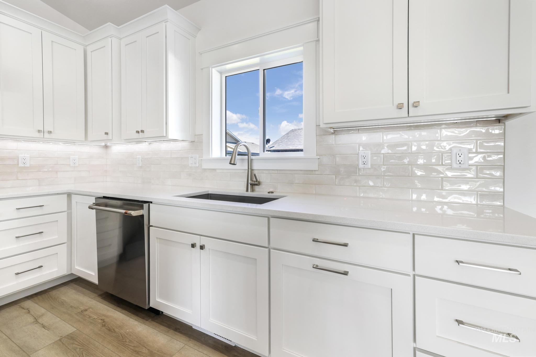 1428 Haizlee Way, Twin Falls, Idaho 83301, 3 Bedrooms, 2 Bathrooms, Residential For Sale, Price $429,900, 98973909