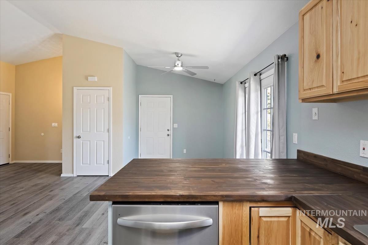 7091 W LIMELIGHT ST., Boise, Idaho 83714-2441, 3 Bedrooms, 2 Bathrooms, Residential For Sale, Price $429,900,MLS 98973910