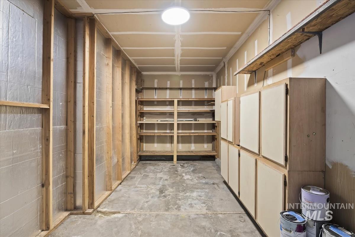 7091 W LIMELIGHT ST., Boise, Idaho 83714-2441, 3 Bedrooms, 2 Bathrooms, Residential For Sale, Price $429,900,MLS 98973910