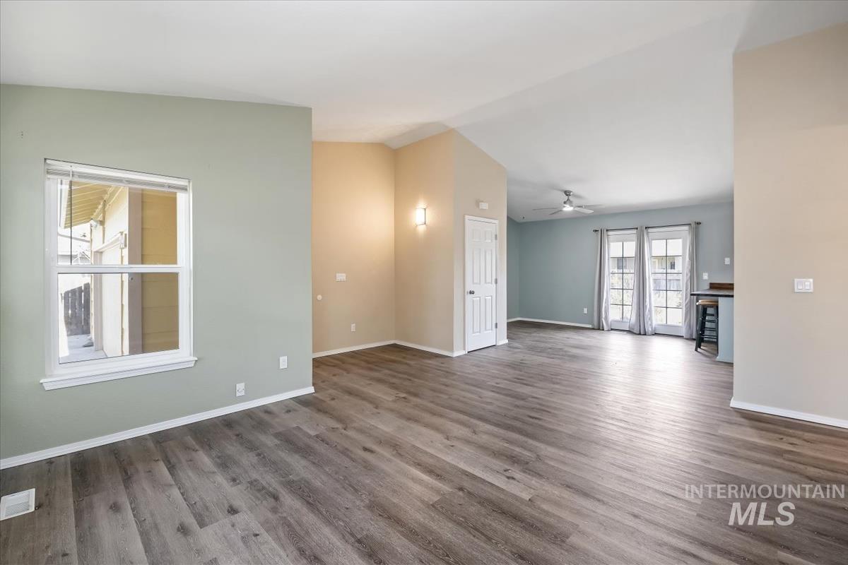 7091 W LIMELIGHT ST., Boise, Idaho 83714-2441, 3 Bedrooms, 2 Bathrooms, Residential For Sale, Price $429,900,MLS 98973910