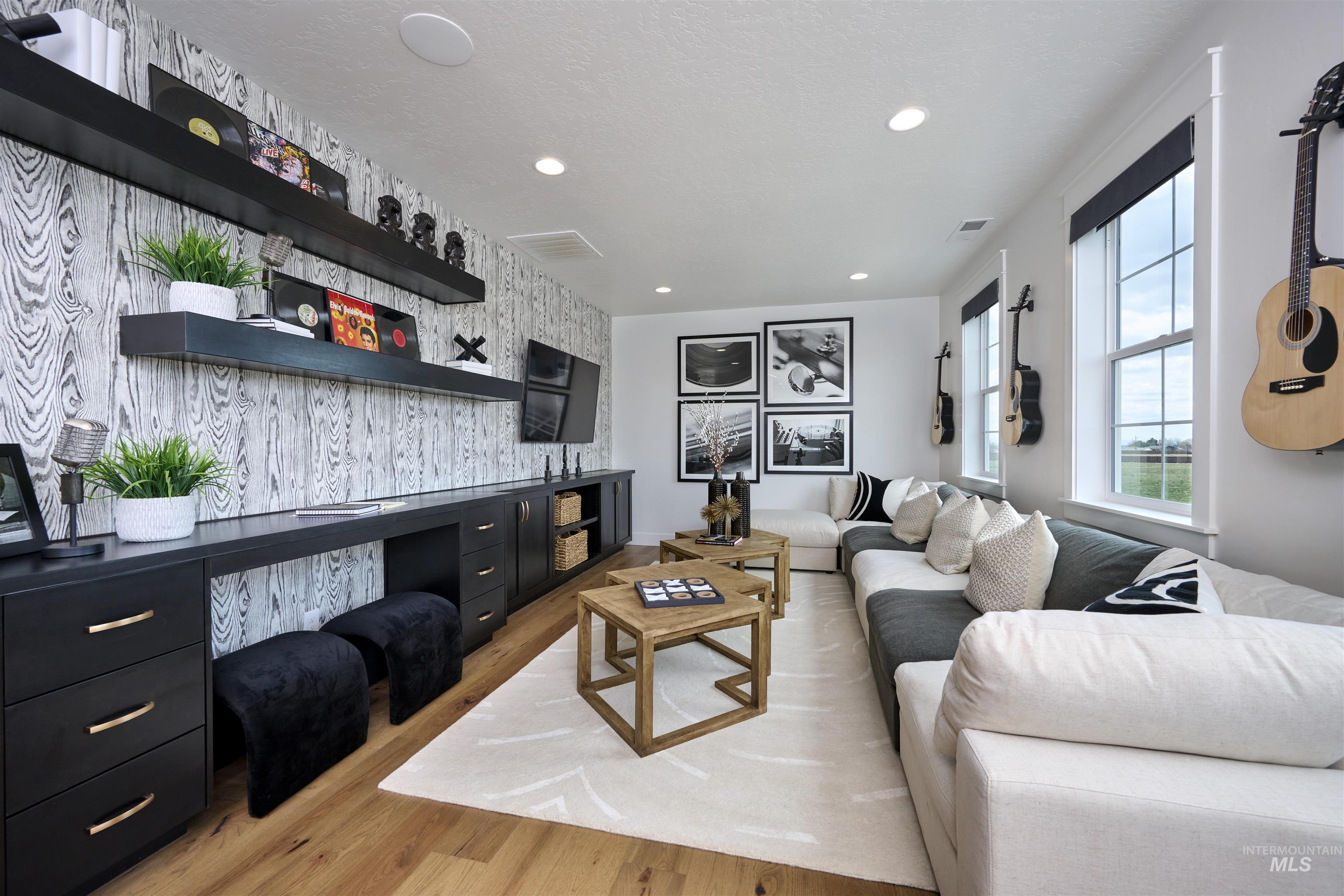 3370 N Del Sol Way, Star, Idaho 83669, 5 Bedrooms, 4.5 Bathrooms, Residential For Sale, Price $1,099,000,MLS 98973911