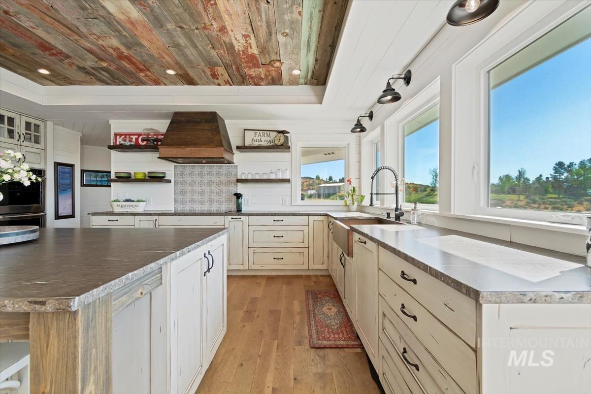 10200 W Scenic View, Star, Idaho 83669, 4 Bedrooms, 2.5 Bathrooms, Residential For Sale, Price $2,099,900,MLS 98973913