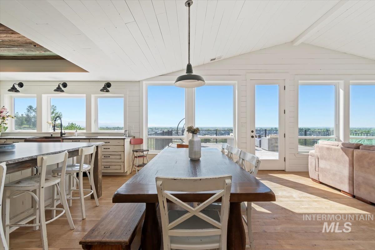 10200 W Scenic View, Star, Idaho 83669, 4 Bedrooms, 2.5 Bathrooms, Residential For Sale, Price $2,099,900,MLS 98973913