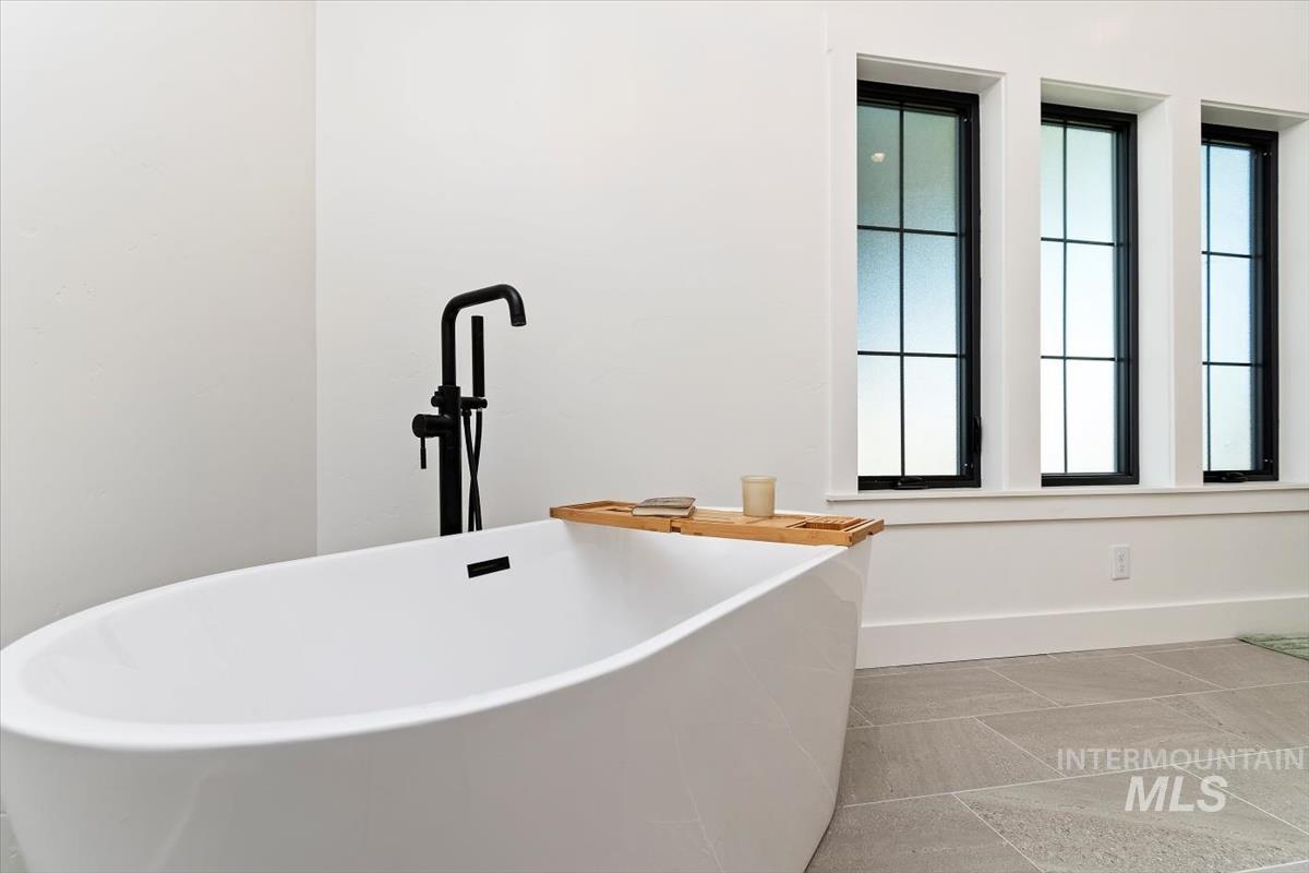 10200 W Scenic View, Star, Idaho 83669, 4 Bedrooms, 2.5 Bathrooms, Residential For Sale, Price $2,099,900,MLS 98973913