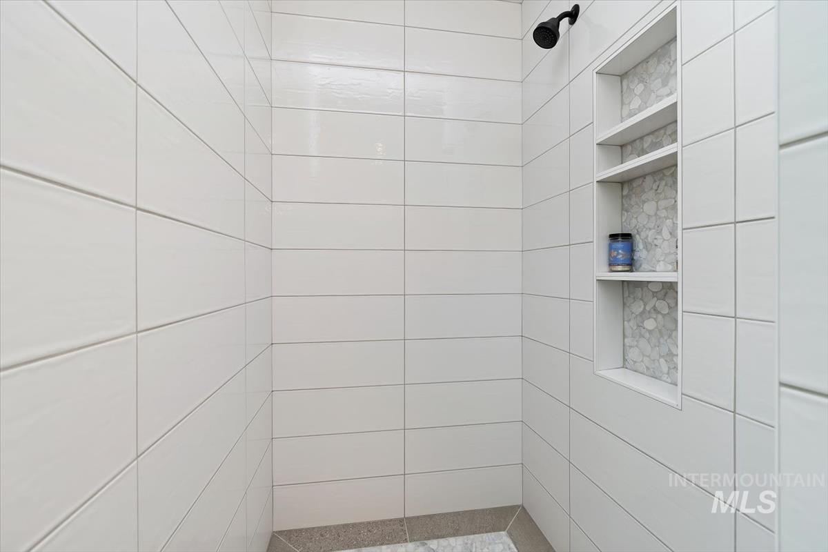 10200 W Scenic View, Star, Idaho 83669, 4 Bedrooms, 2.5 Bathrooms, Residential For Sale, Price $2,099,900,MLS 98973913