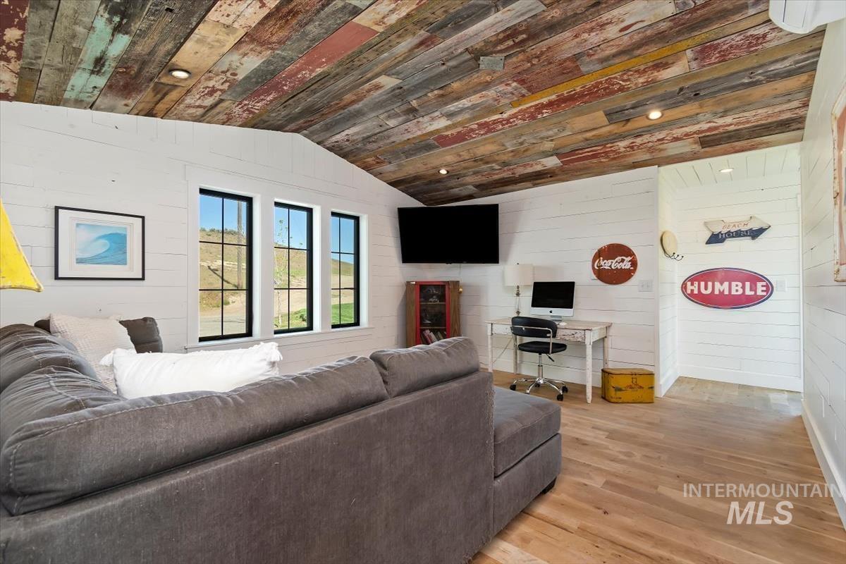 10200 W Scenic View, Star, Idaho 83669, 4 Bedrooms, 2.5 Bathrooms, Residential For Sale, Price $2,099,900,MLS 98973913