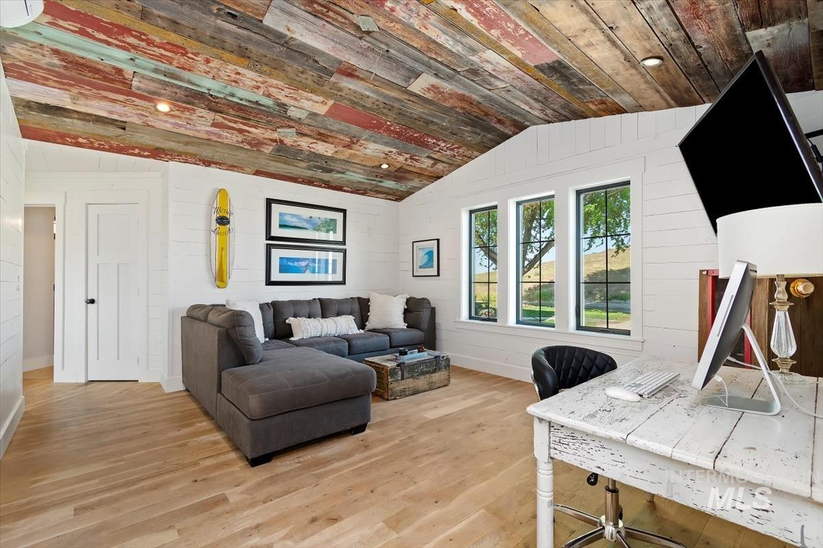 10200 W Scenic View, Star, Idaho 83669, 4 Bedrooms, 2.5 Bathrooms, Residential For Sale, Price $2,099,900,MLS 98973913