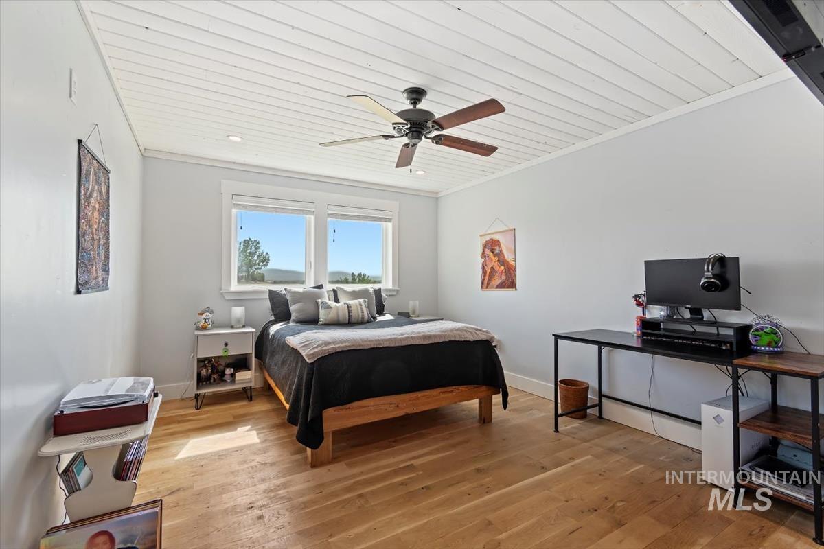 10200 W Scenic View, Star, Idaho 83669, 4 Bedrooms, 2.5 Bathrooms, Residential For Sale, Price $2,099,900,MLS 98973913