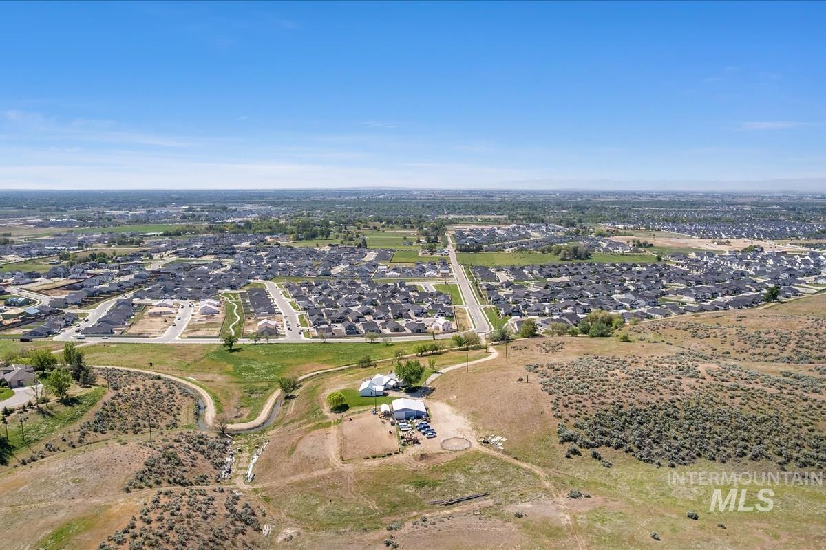 10200 W Scenic View, Star, Idaho 83669, 4 Bedrooms, 2.5 Bathrooms, Residential For Sale, Price $2,099,900,MLS 98973913