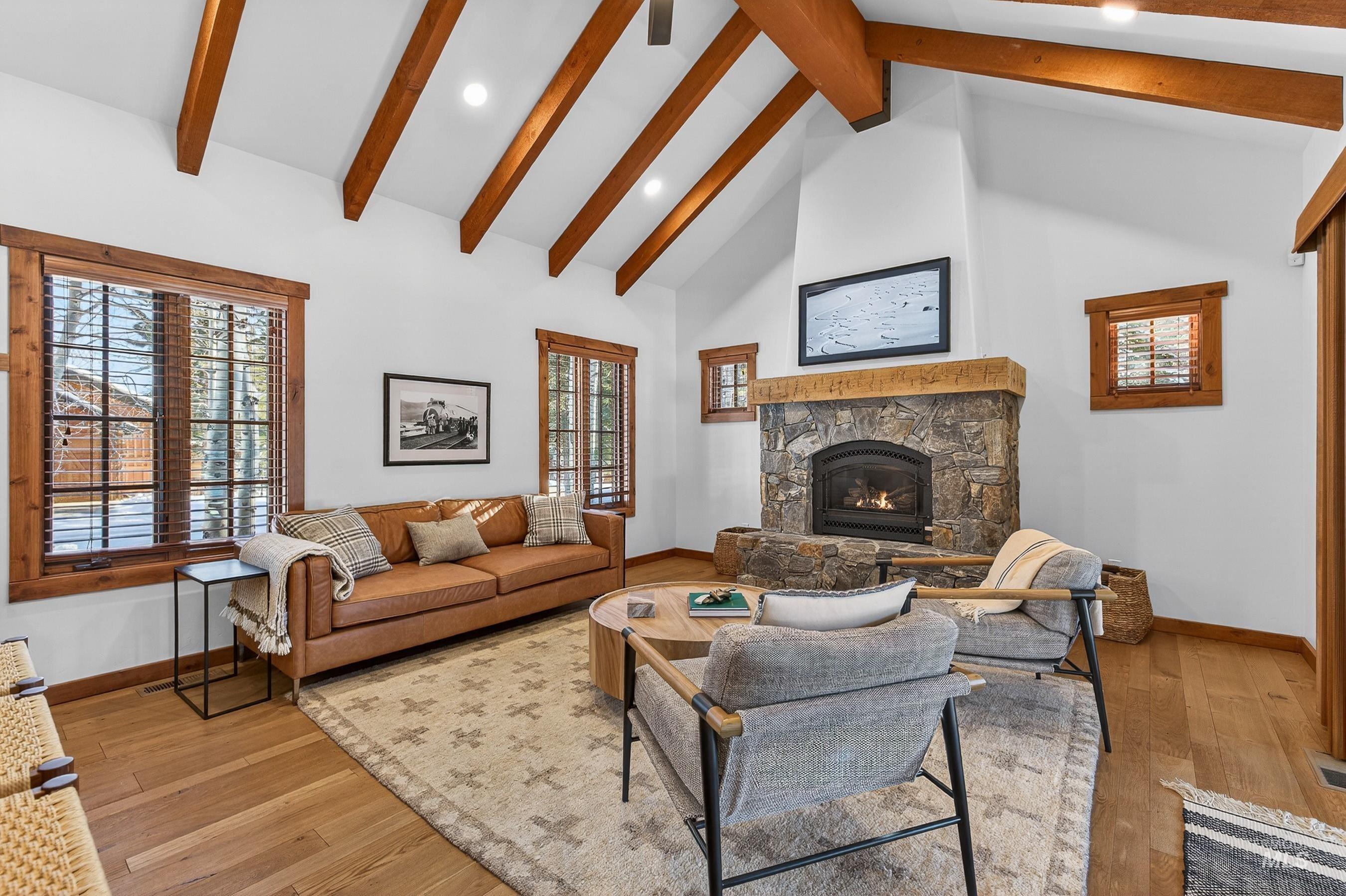 21 Rock Creek Court, Donnelly, Idaho 83615, 2 Bedrooms, 2.5 Bathrooms, Residential For Sale, Price $1,399,500,MLS 98973914