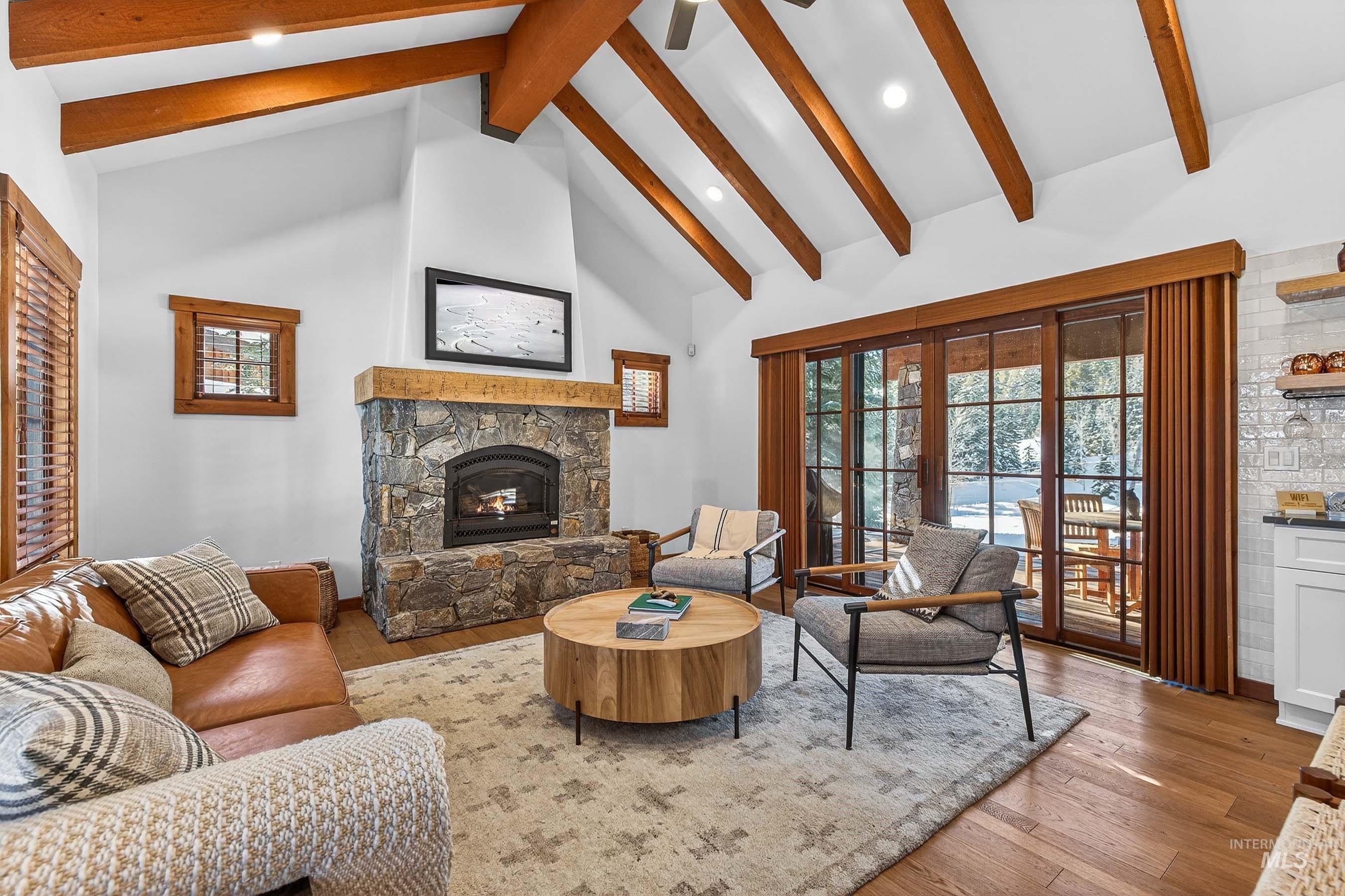 21 Rock Creek Court, Donnelly, Idaho 83615, 2 Bedrooms, 2.5 Bathrooms, Residential For Sale, Price $1,399,500,MLS 98973914