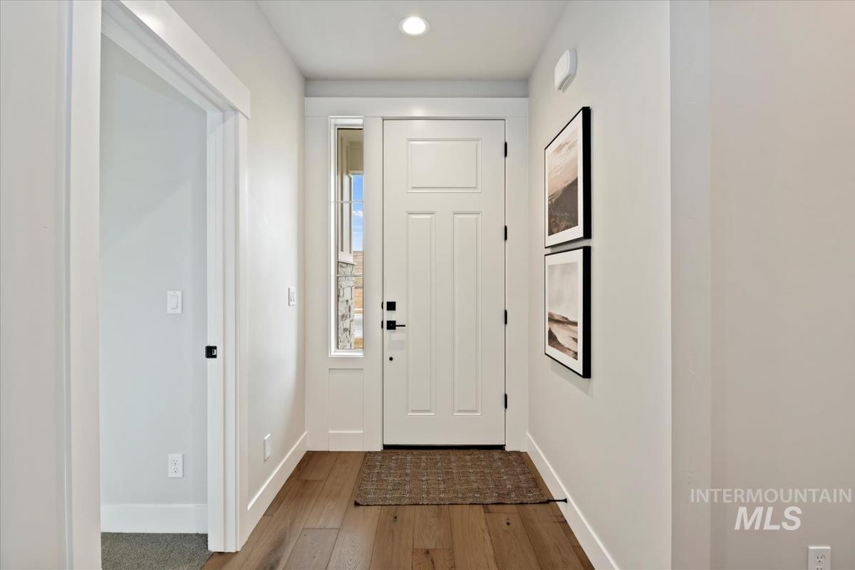 6427 N Barholm Ln, Eagle, Idaho 83616, 4 Bedrooms, 3 Bathrooms, Residential For Sale, Price $649,880, 98973915