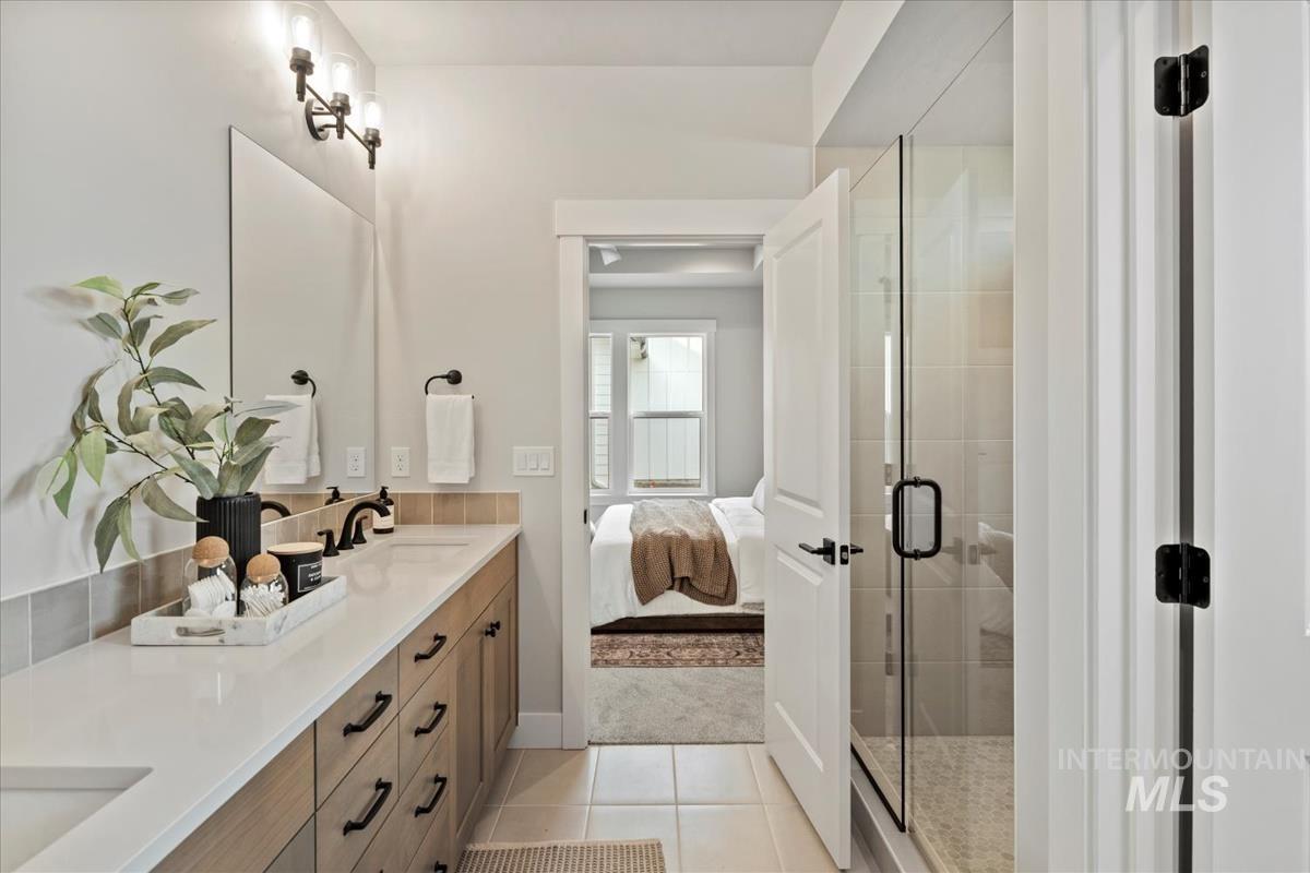 6427 N Barholm Ln, Eagle, Idaho 83616, 4 Bedrooms, 3 Bathrooms, Residential For Sale, Price $649,880, 98973915