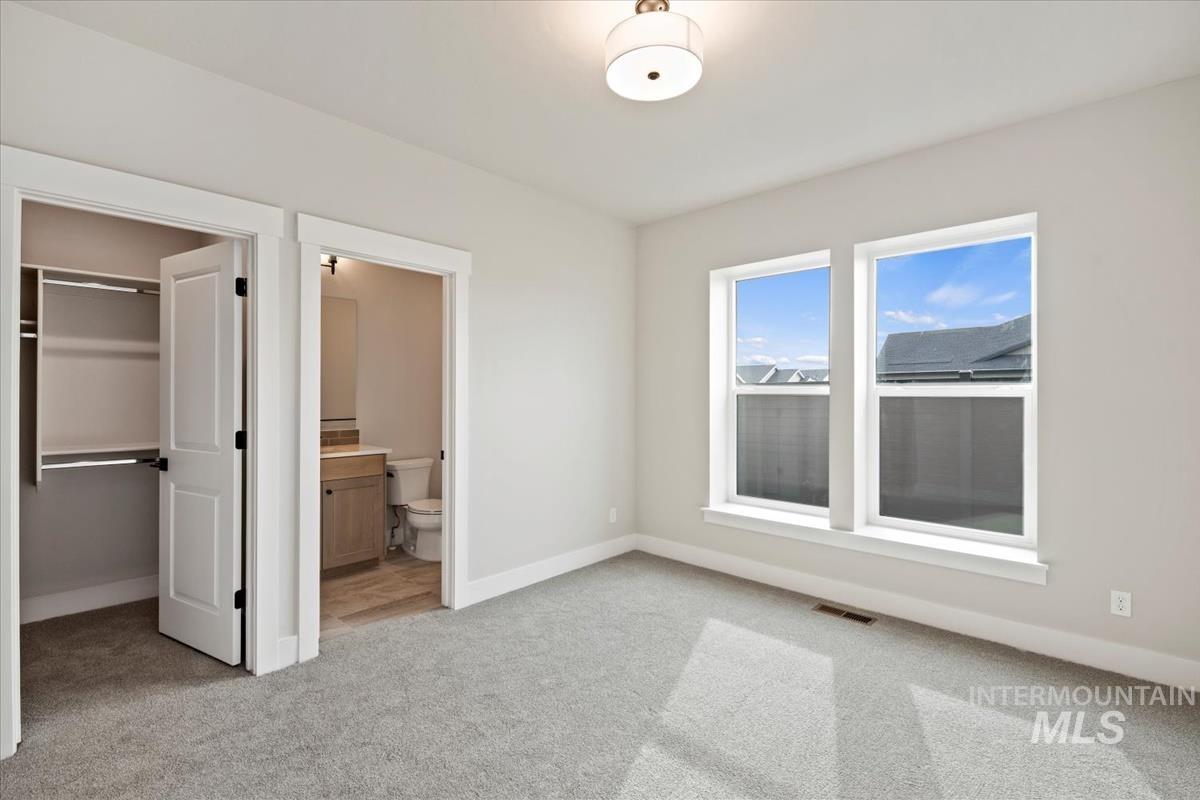 6427 N Barholm Ln, Eagle, Idaho 83616, 4 Bedrooms, 3 Bathrooms, Residential For Sale, Price $649,880, 98973915